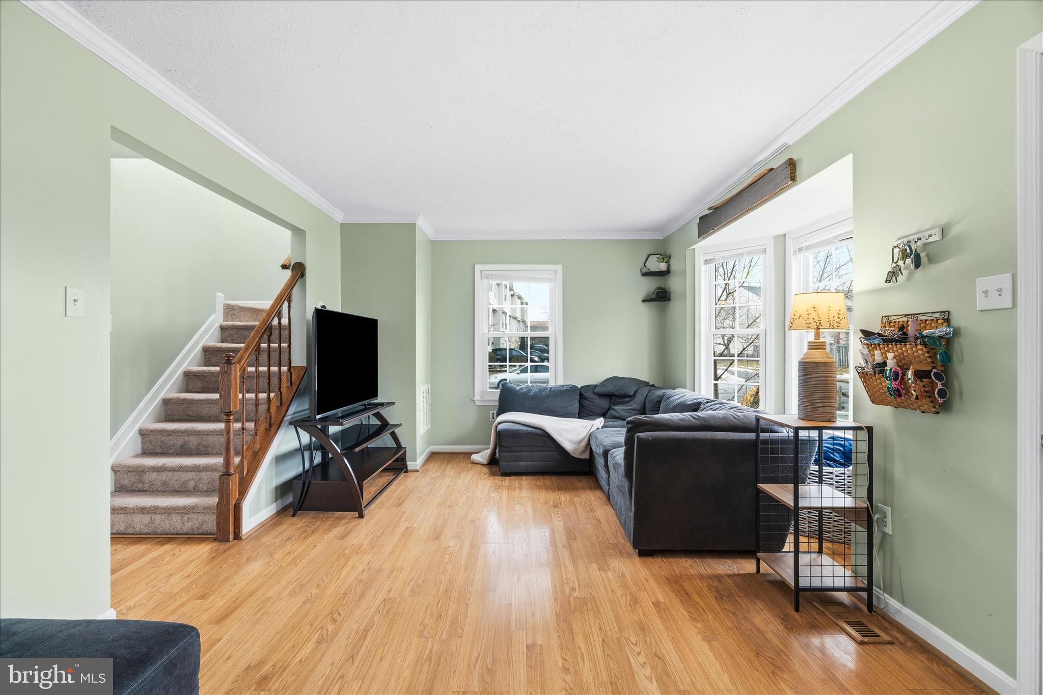 HILLCREST KNOLLS - Residential