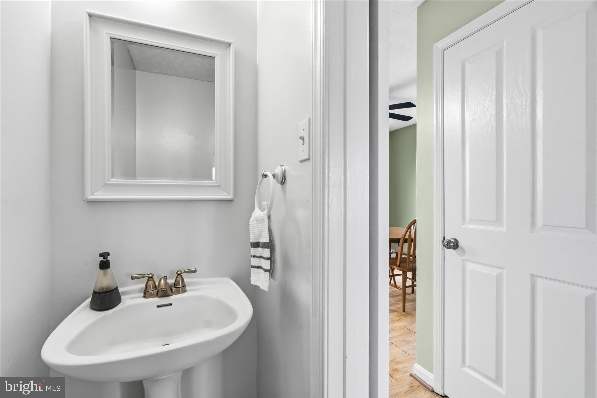 HILLCREST KNOLLS - Residential