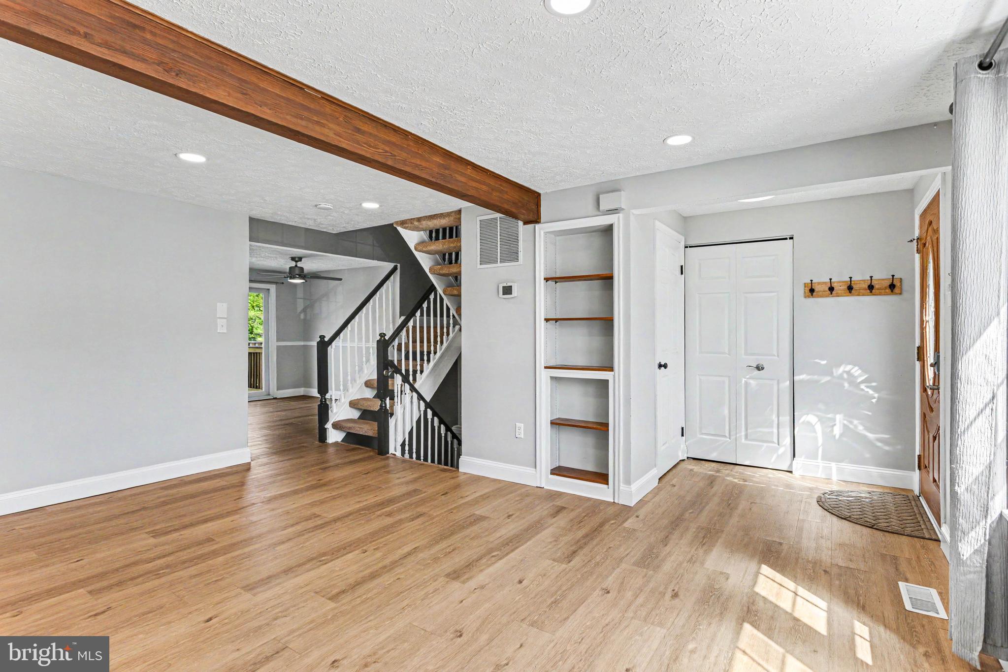 286 MAPLE WREATH COURT