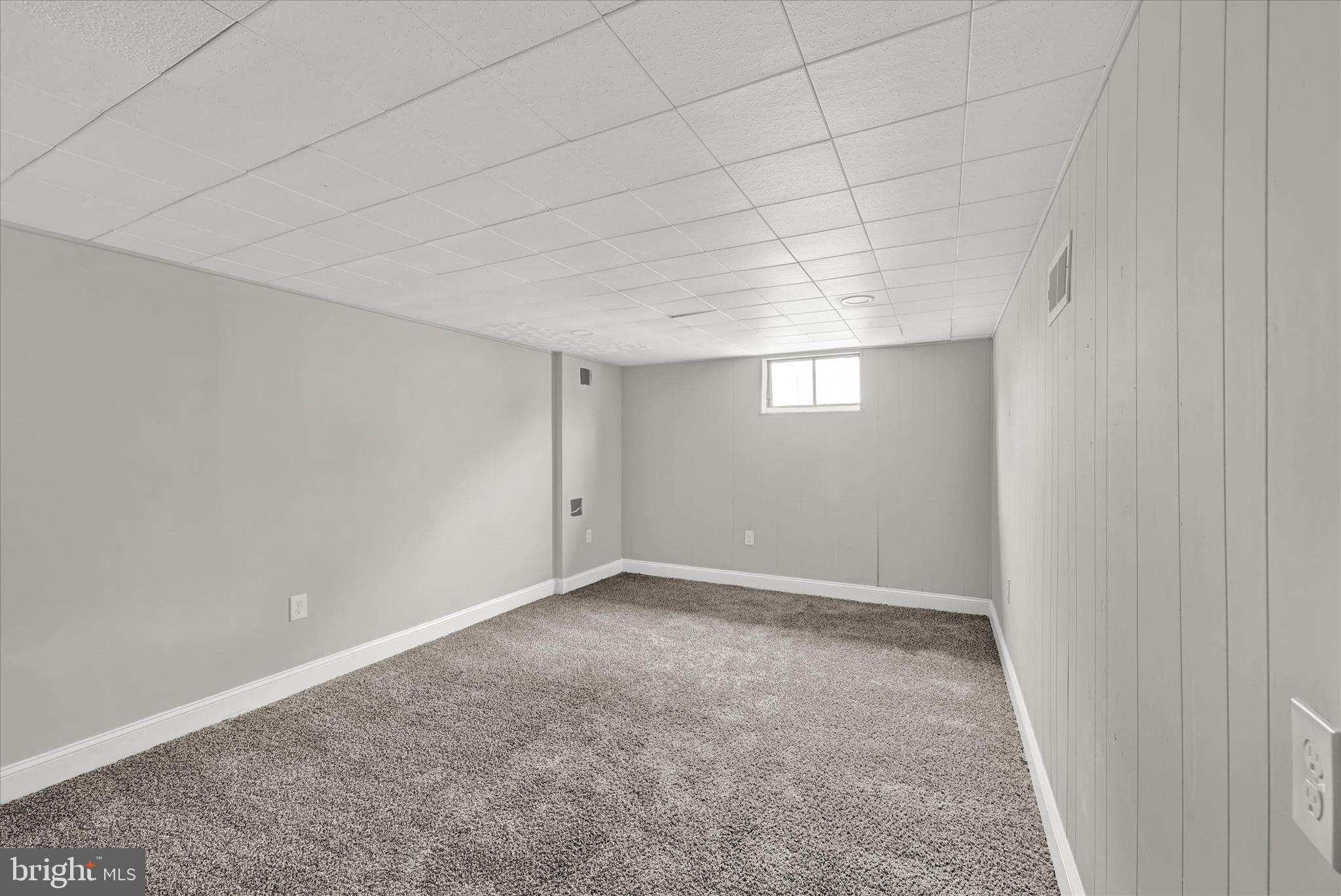 STOLLS MANOR - Residential