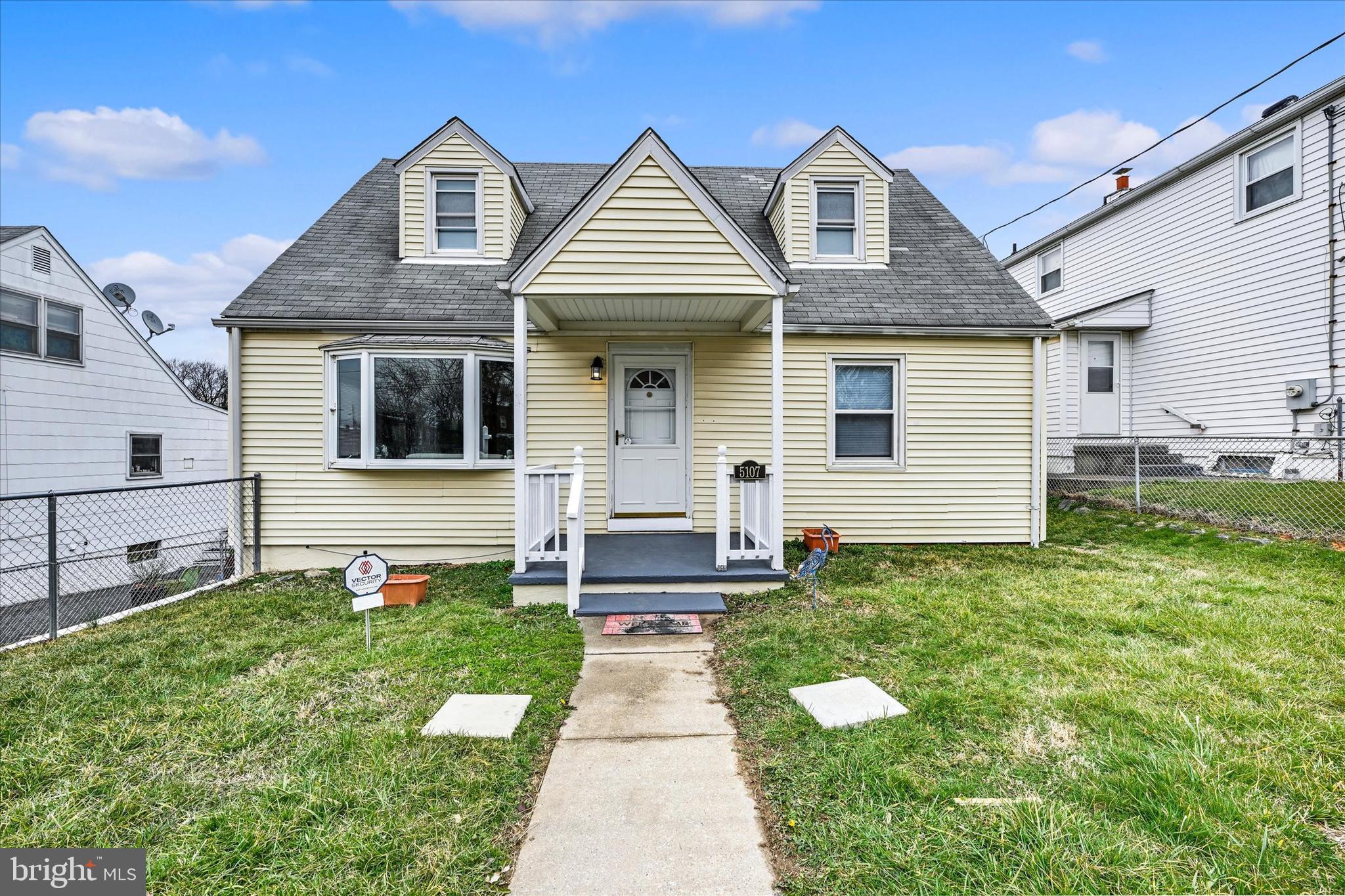 STOLLS MANOR - Residential