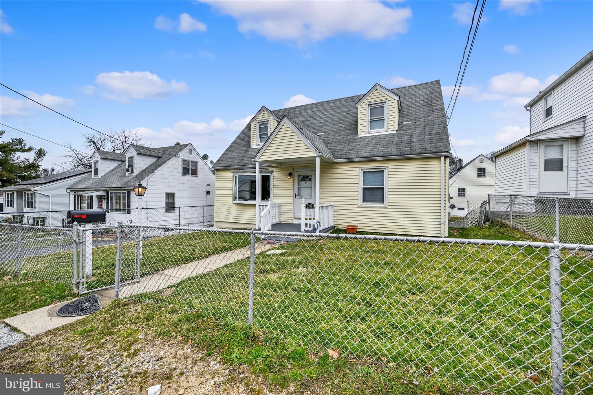 STOLLS MANOR - Residential