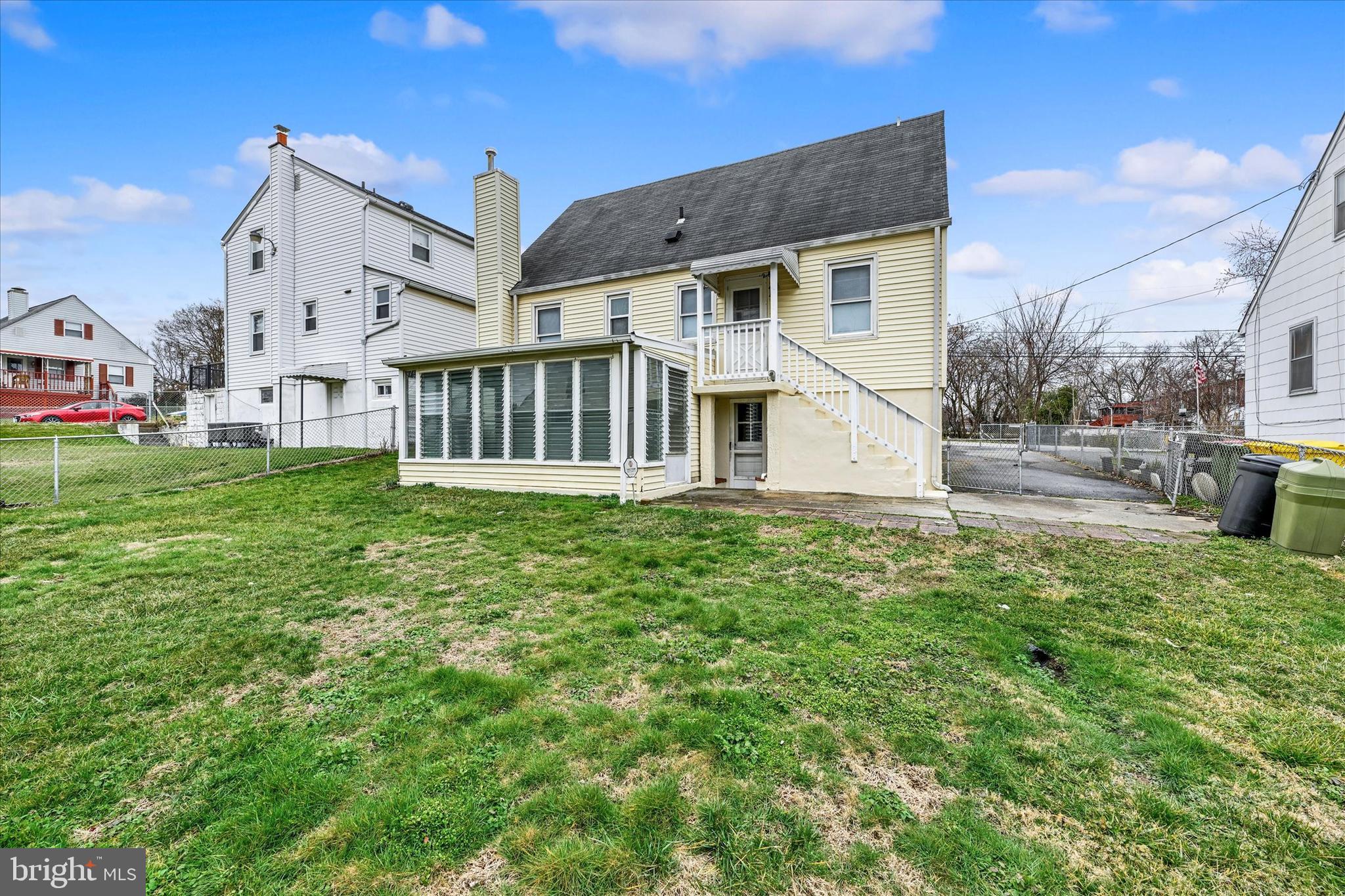 STOLLS MANOR - Residential