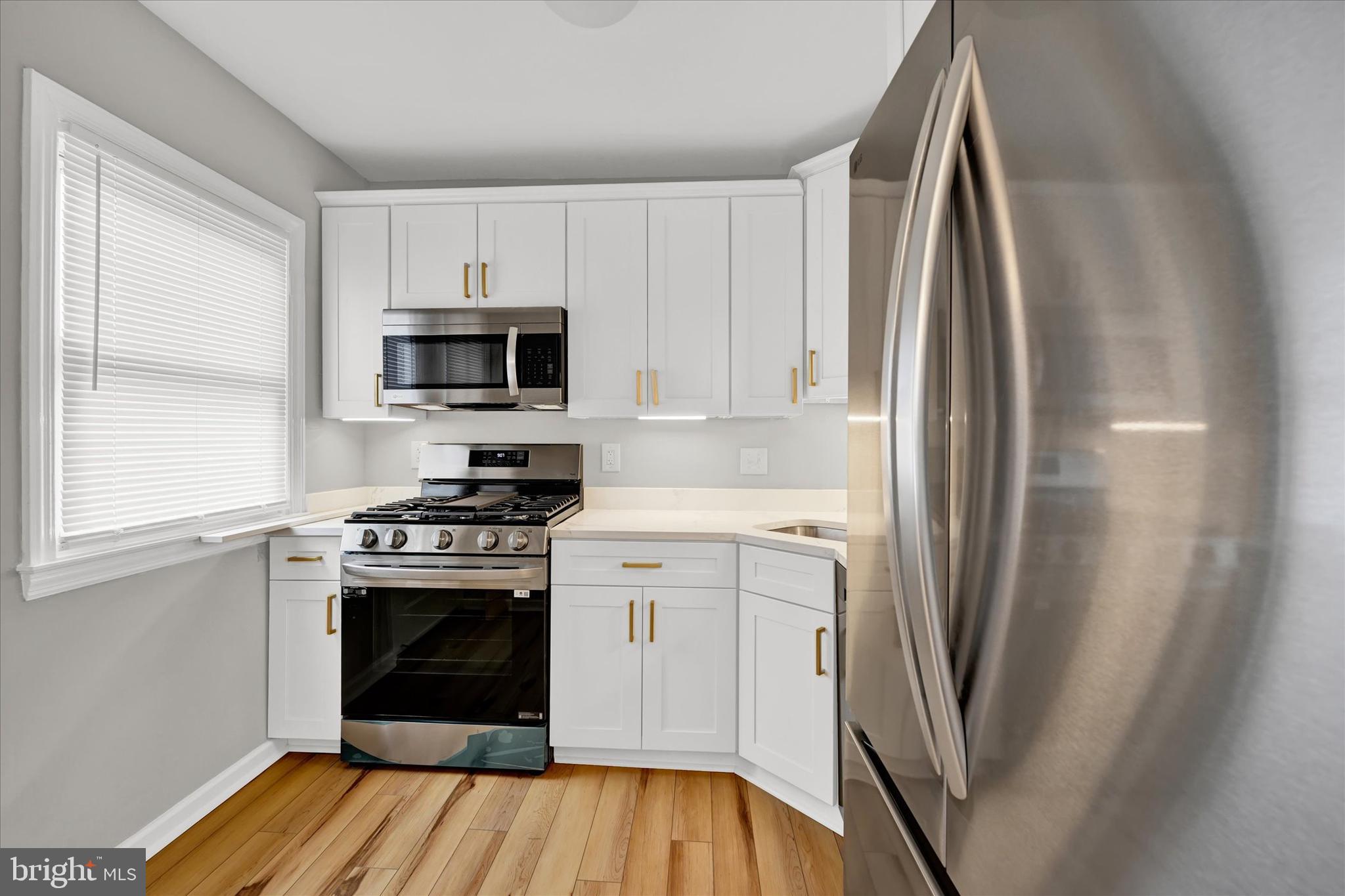 STOLLS MANOR - Residential