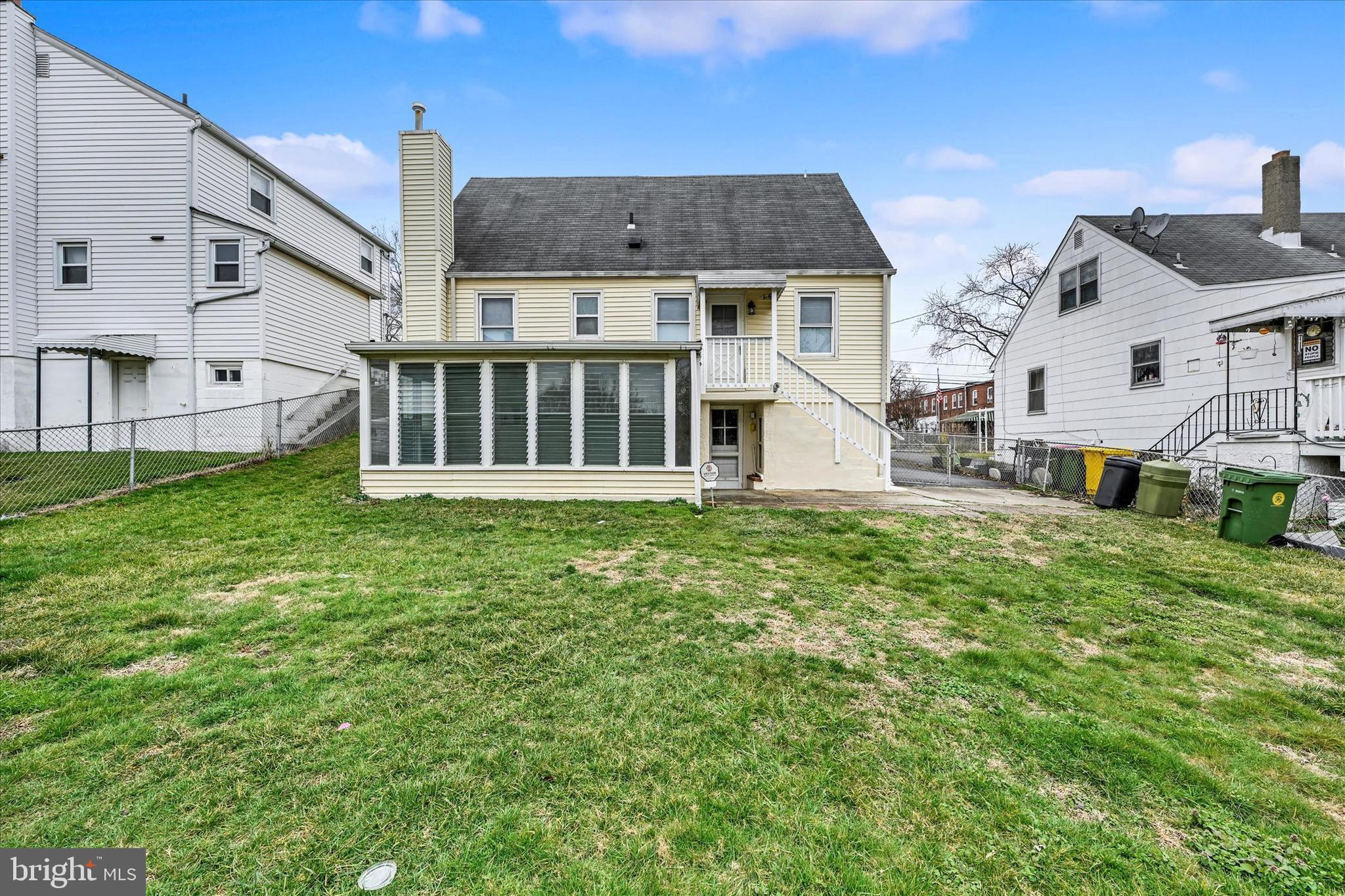 STOLLS MANOR - Residential