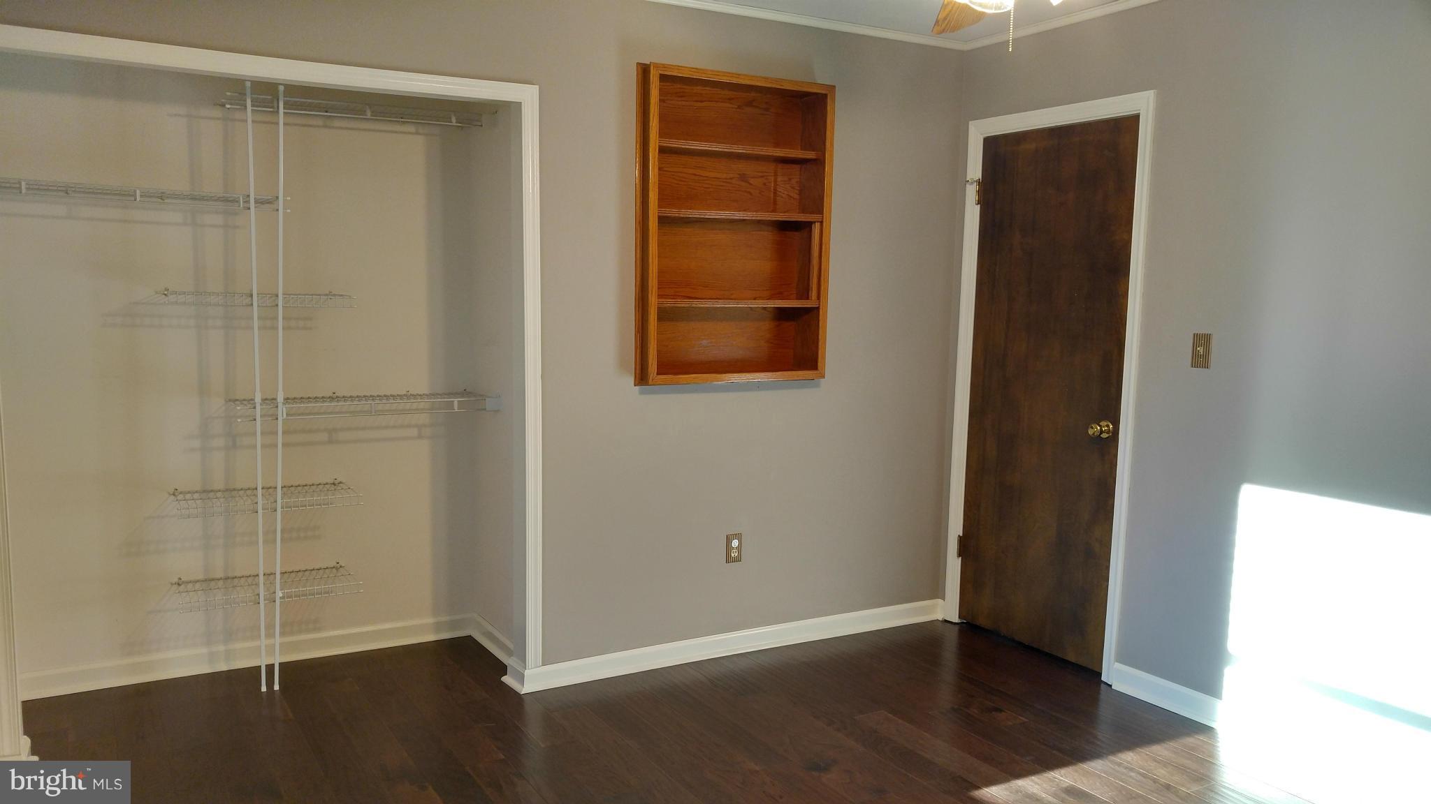 BREEZEWOOD - Residential Lease