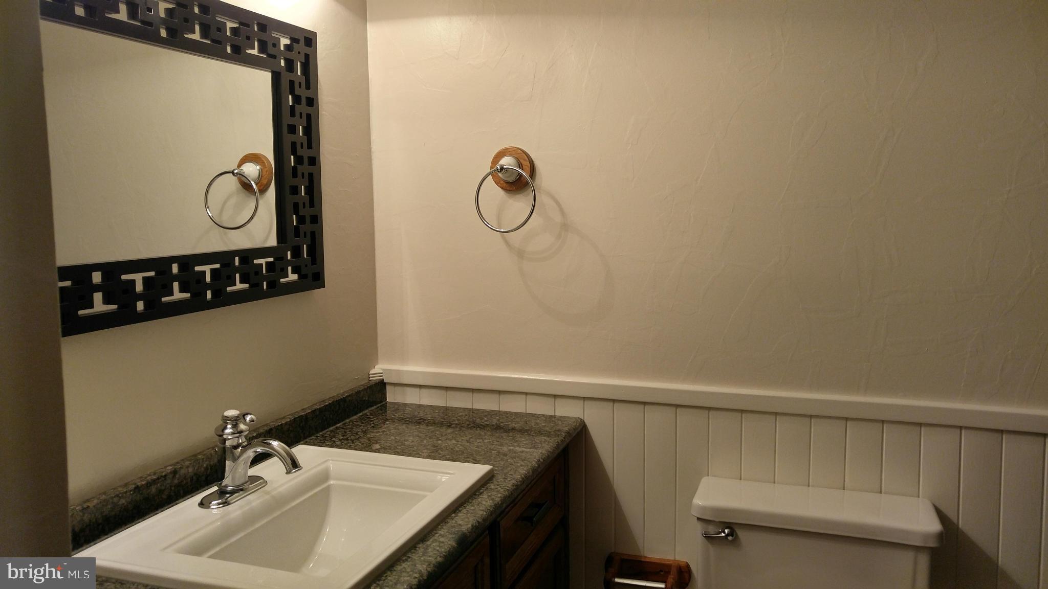 BREEZEWOOD - Residential Lease