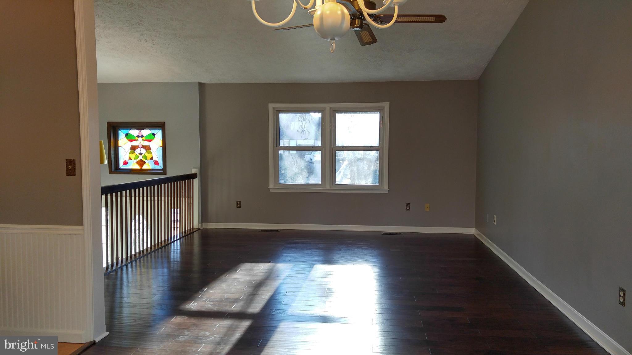 BREEZEWOOD - Residential Lease