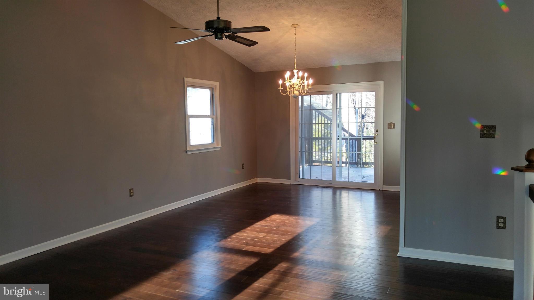 BREEZEWOOD - Residential Lease