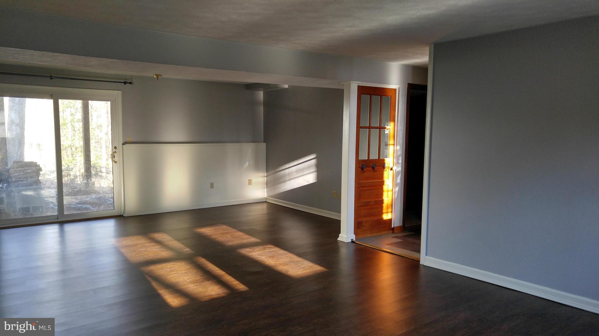 BREEZEWOOD - Residential Lease