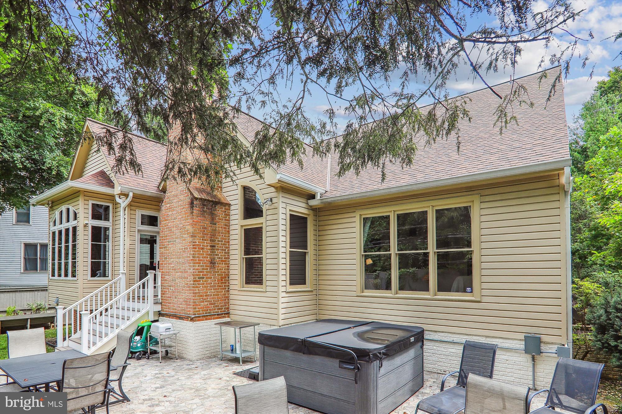 SPRUCE TREE VILLAGE - Residential