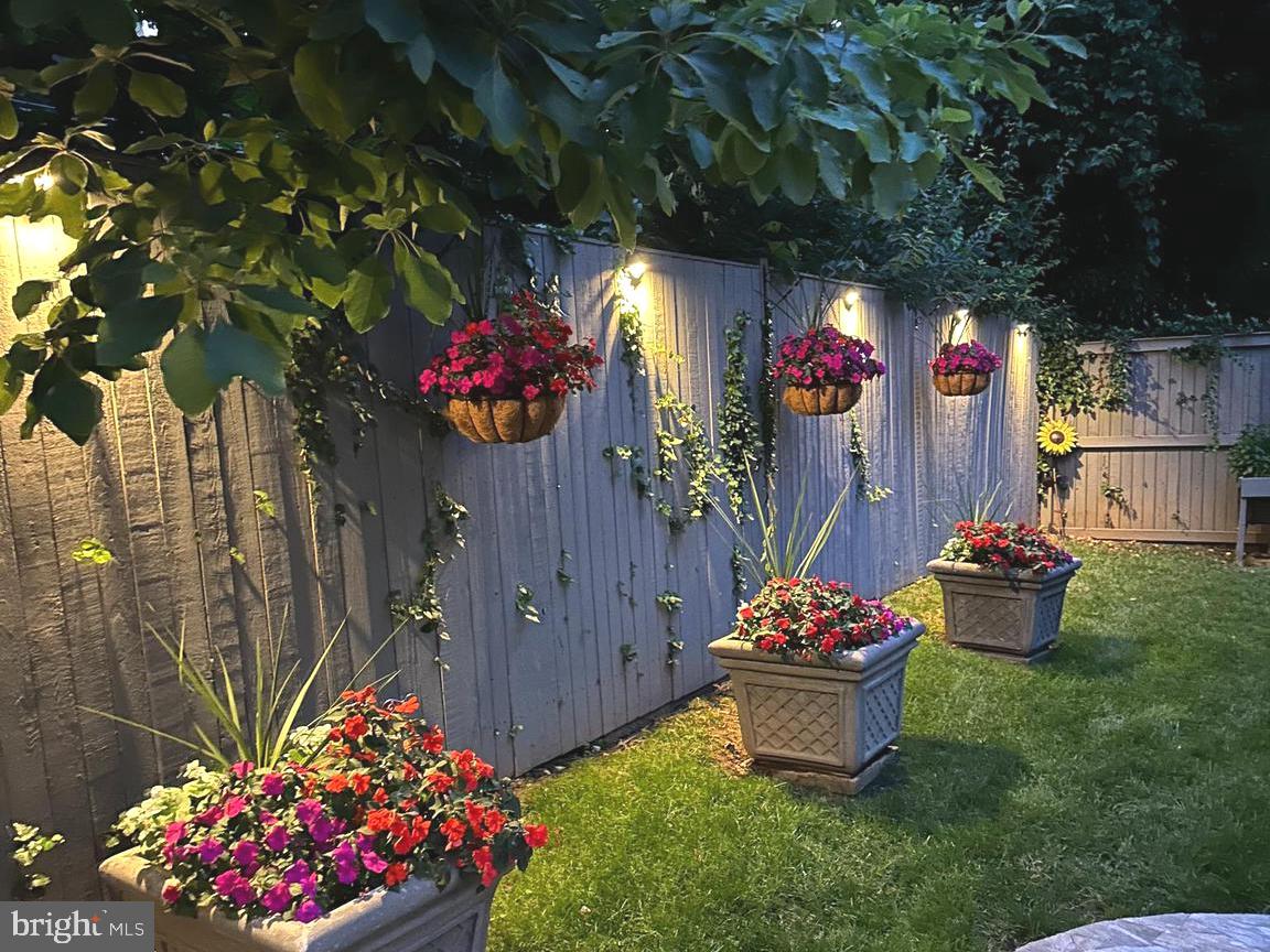 SPRUCE TREE VILLAGE - Residential