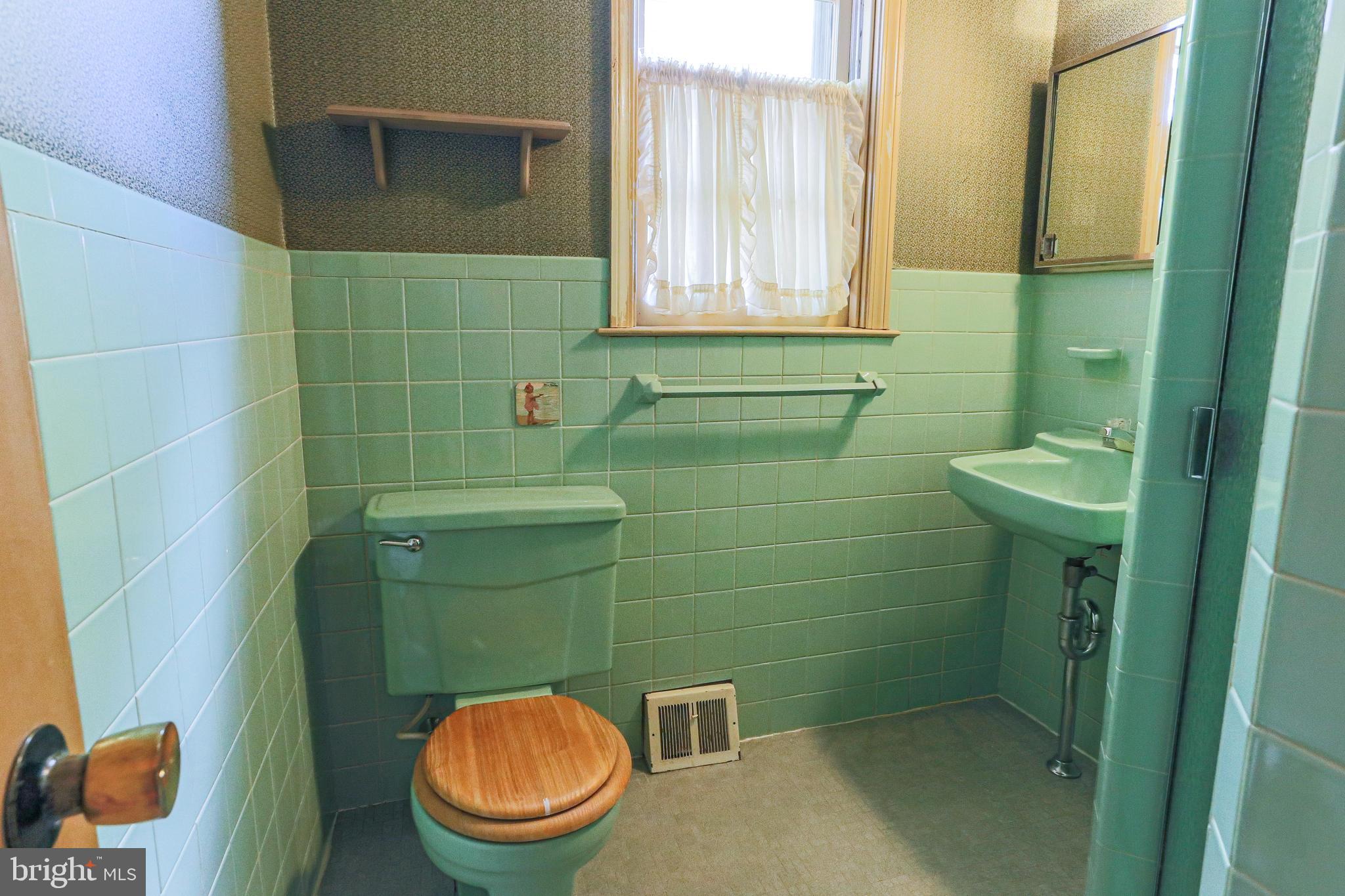 BUSTLETON - Residential