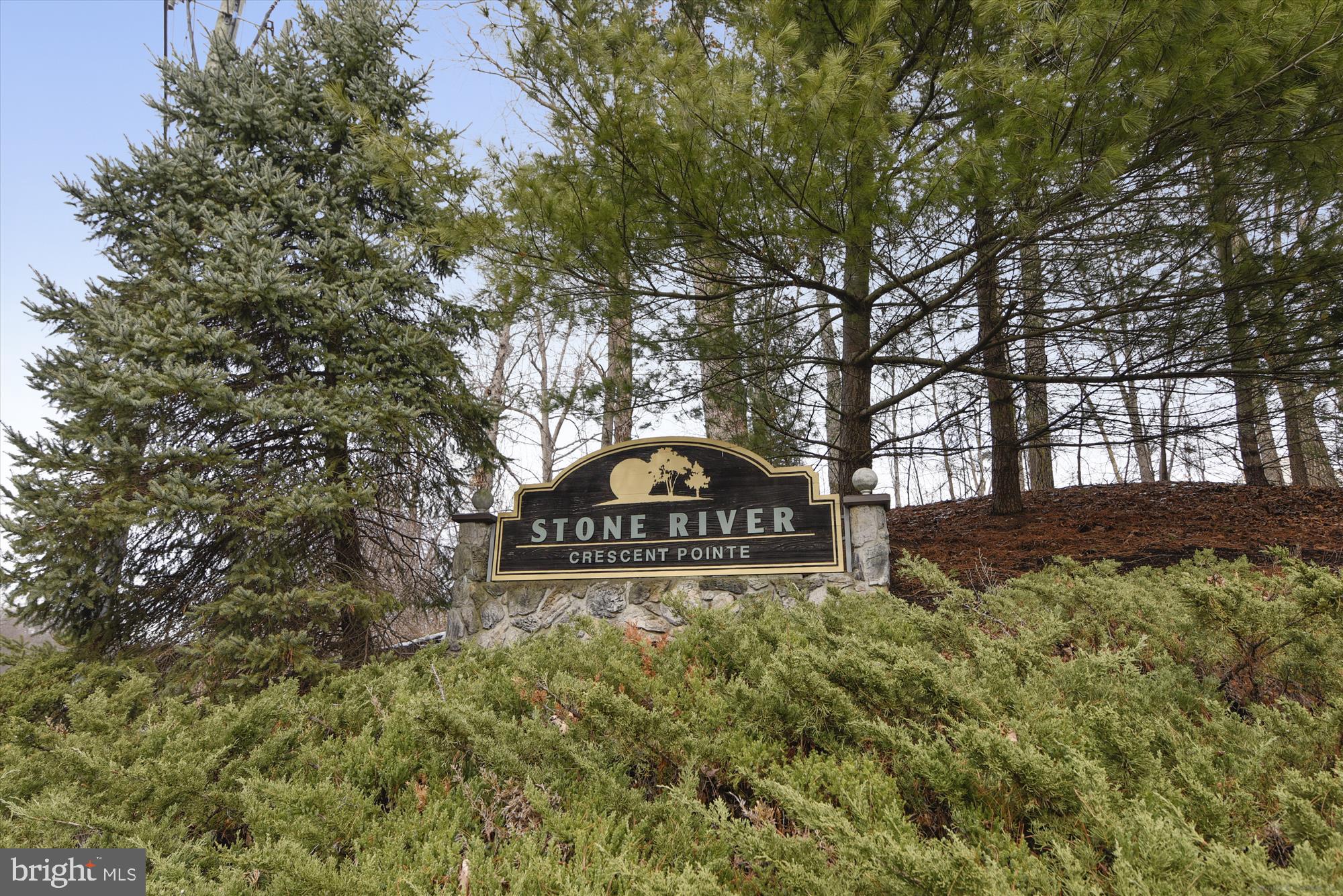 STONE RIVER - Residential Lease