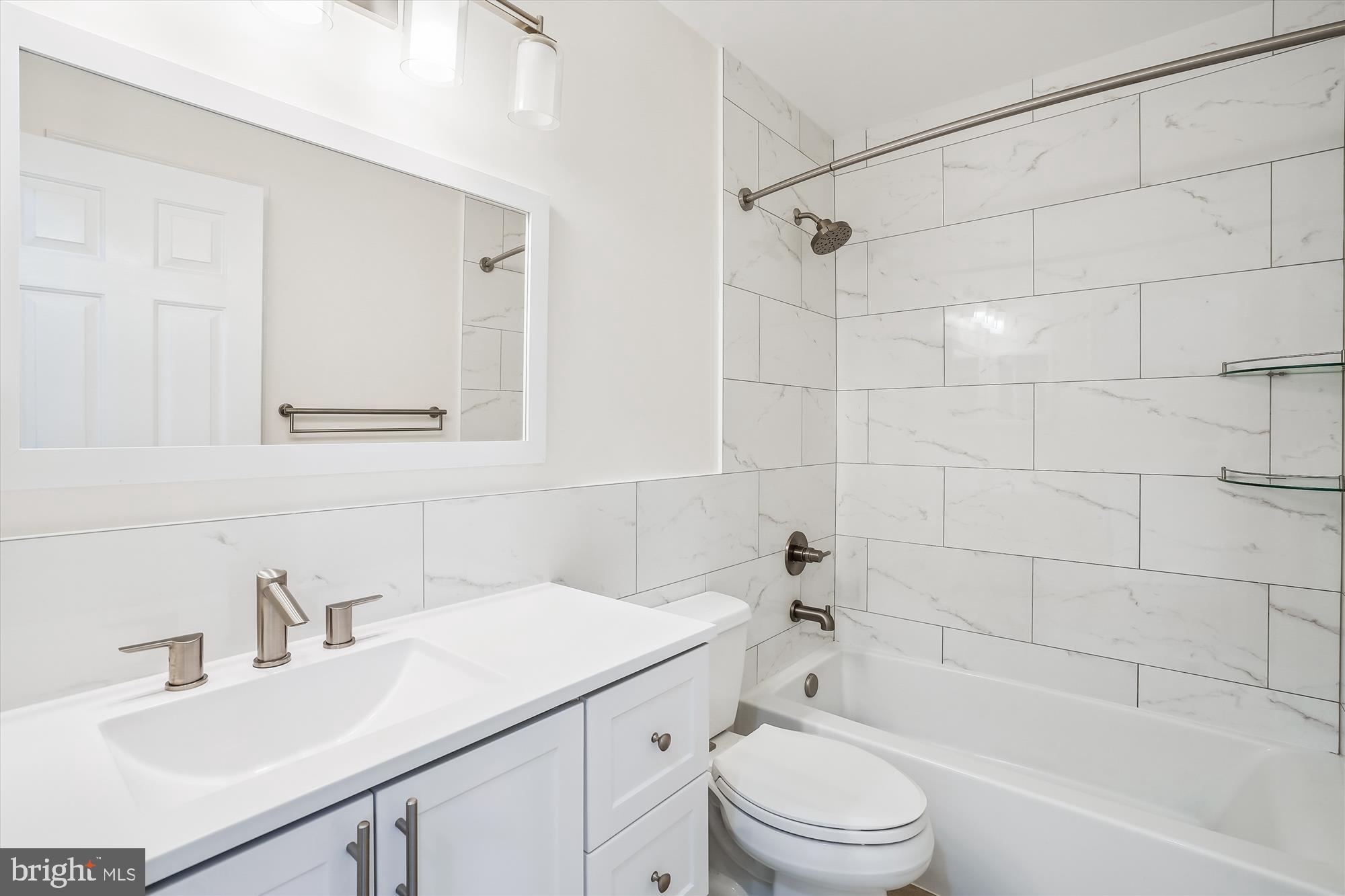 STONE RIVER - Residential Lease