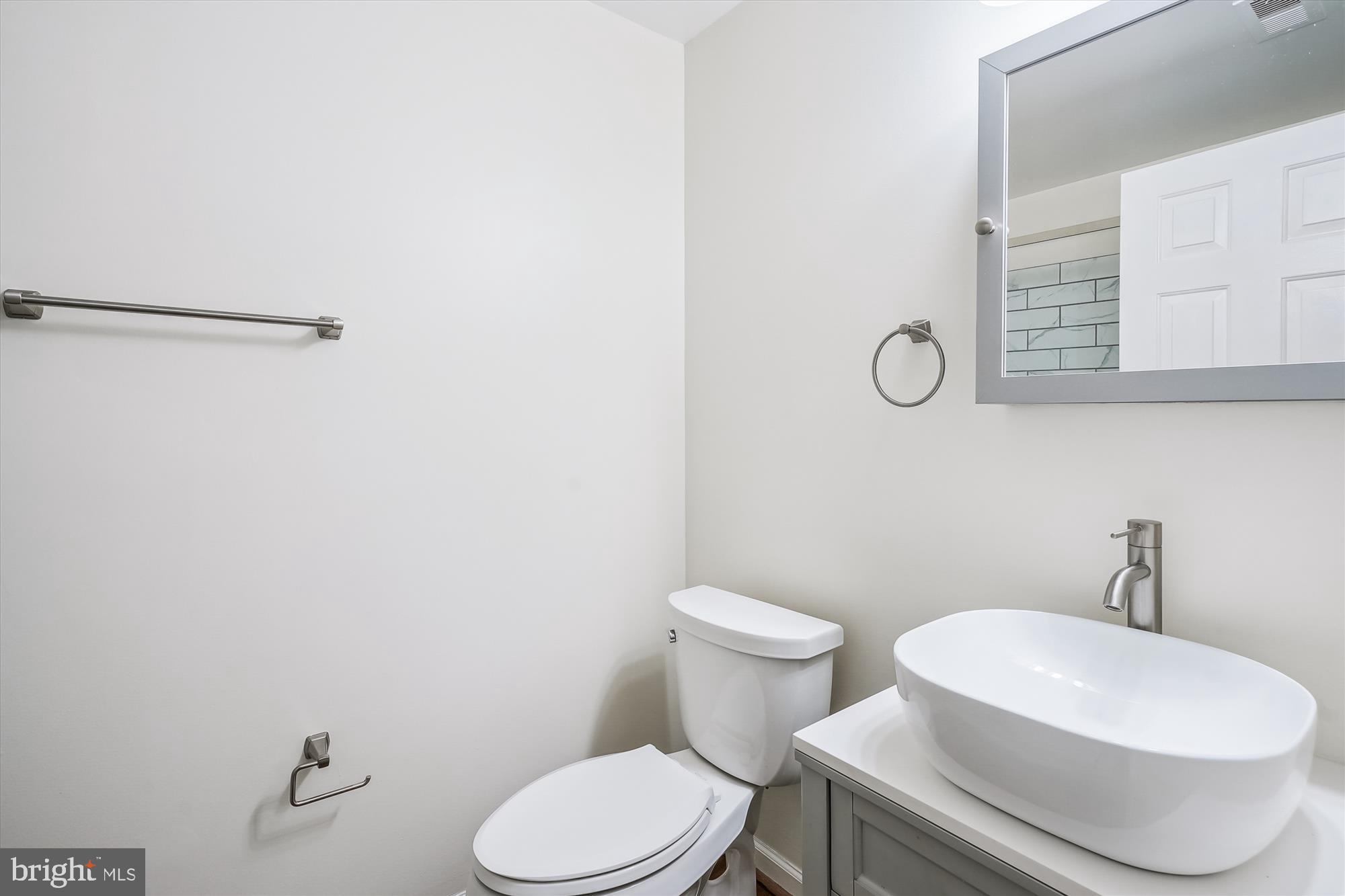 STONE RIVER - Residential Lease