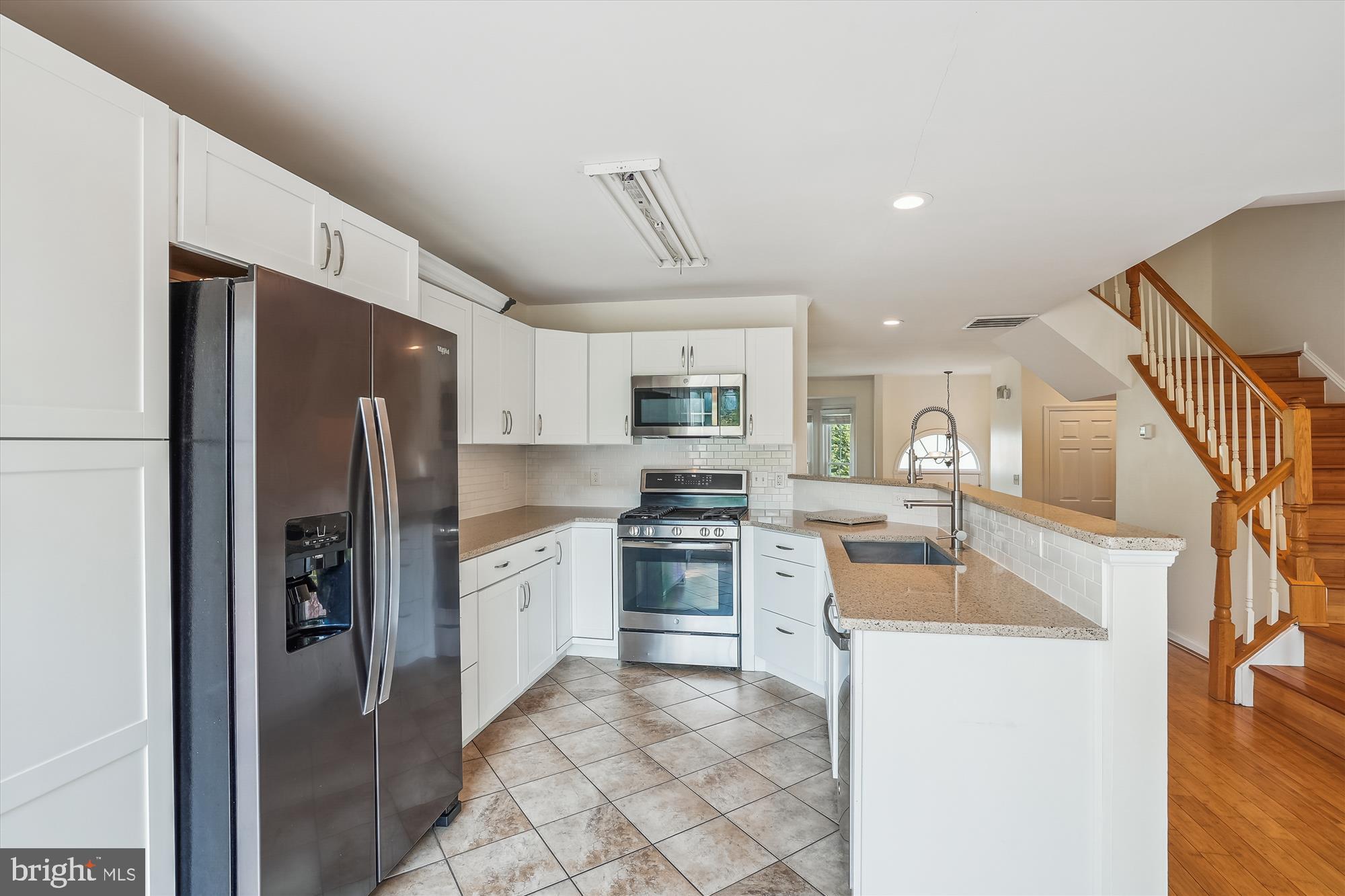 STONE RIVER - Residential Lease