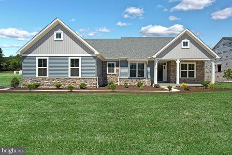 Homes For Sale - Georgia Mae Plan At Cumberland Preserve Estates<br/> Cumberland County, CARLISLE, PA 17015
