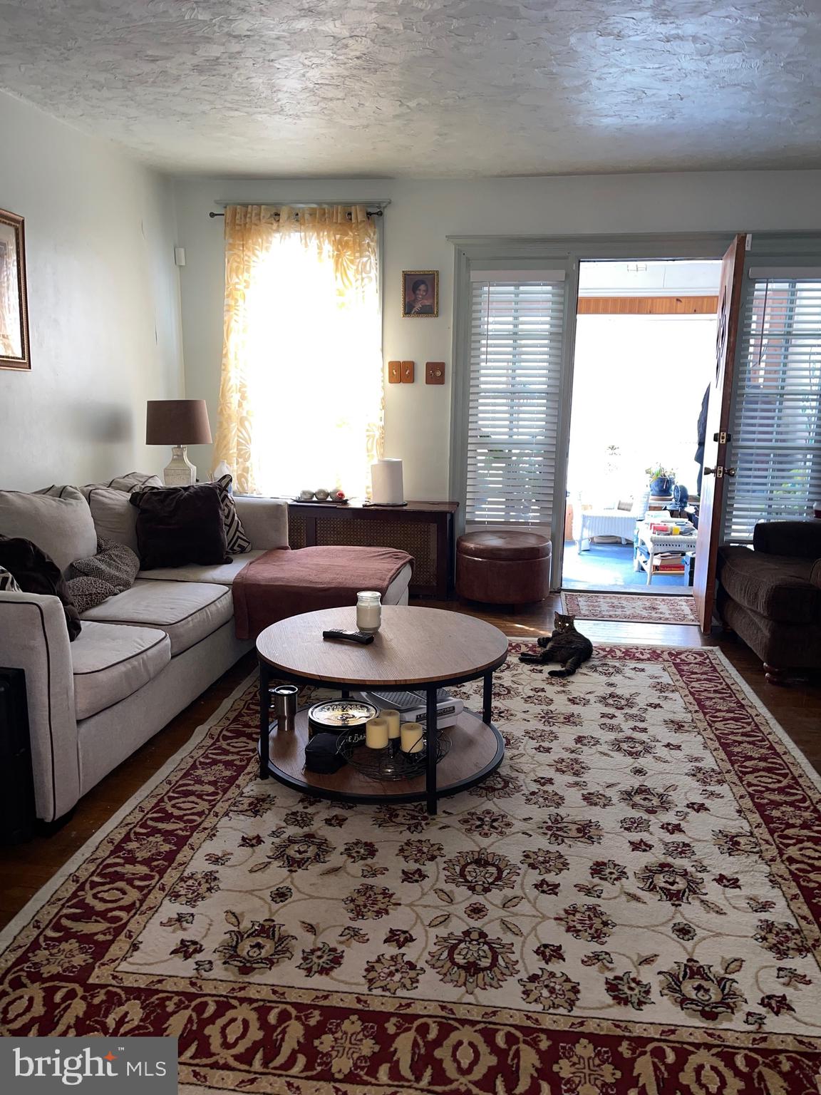 LAWNCREST - Residential