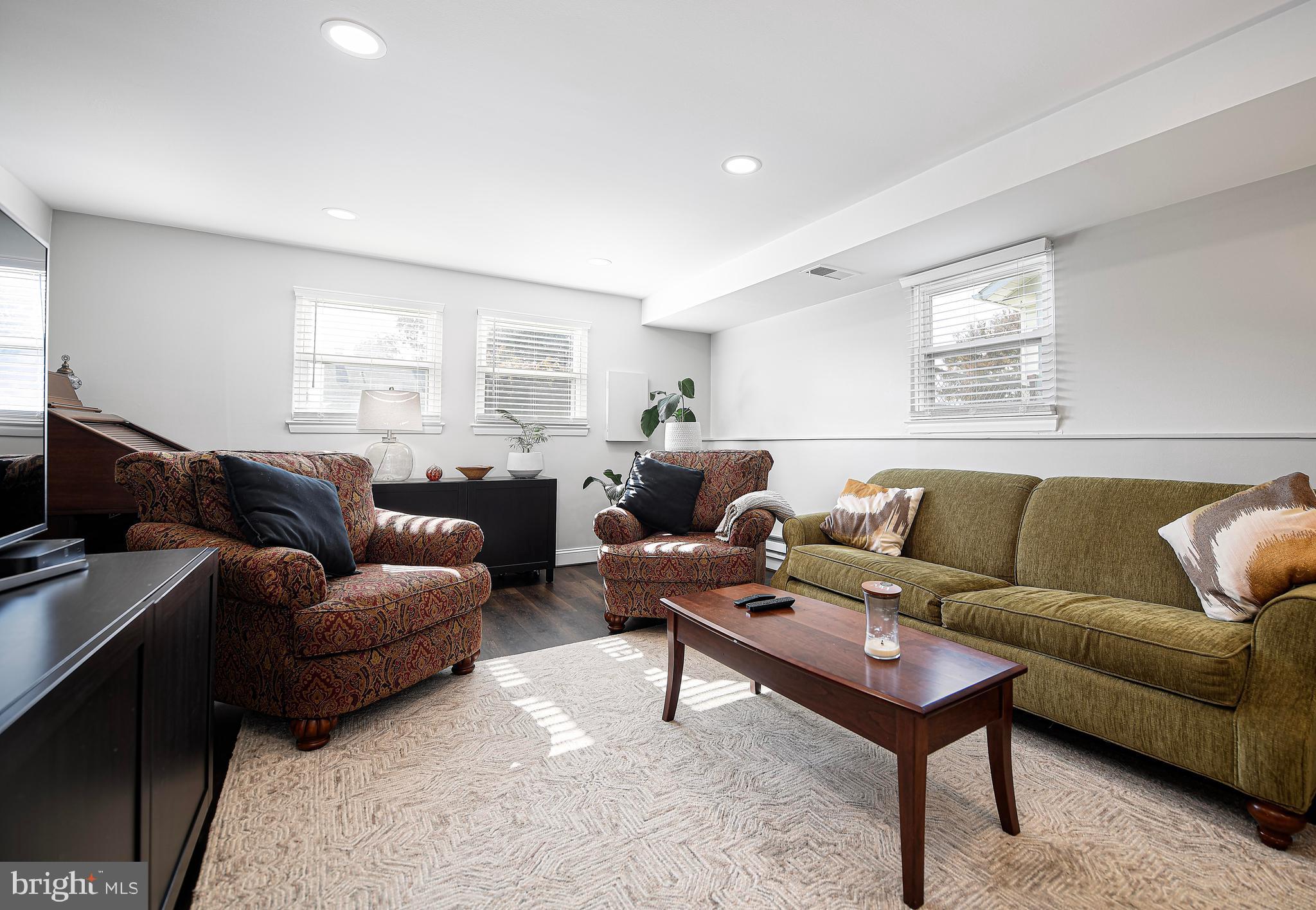 PERRY HALL ESTATES - Residential