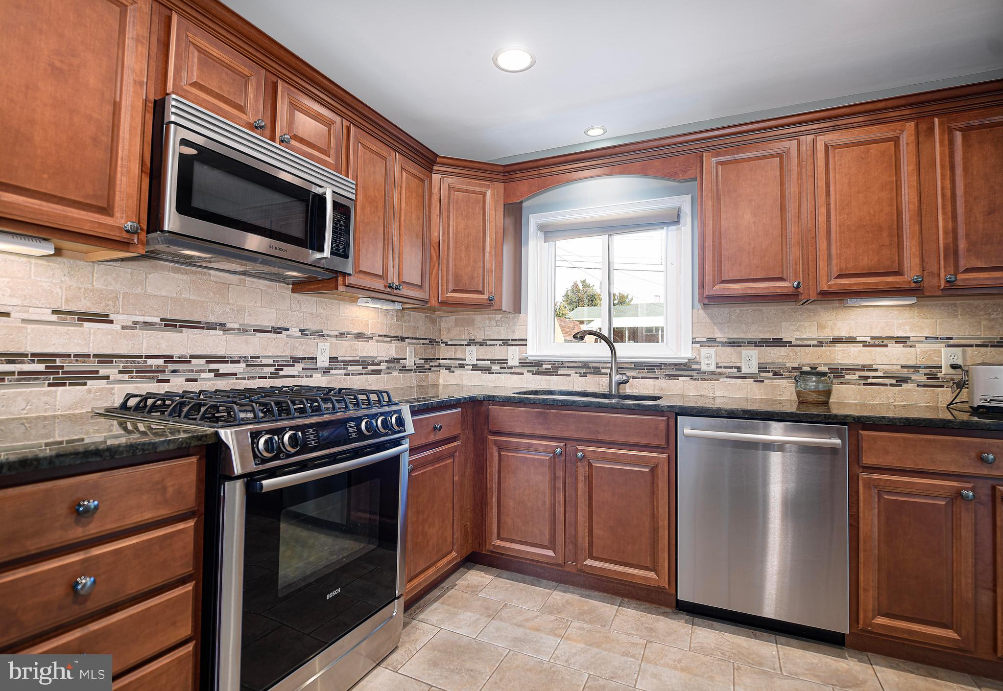 PERRY HALL ESTATES - Residential