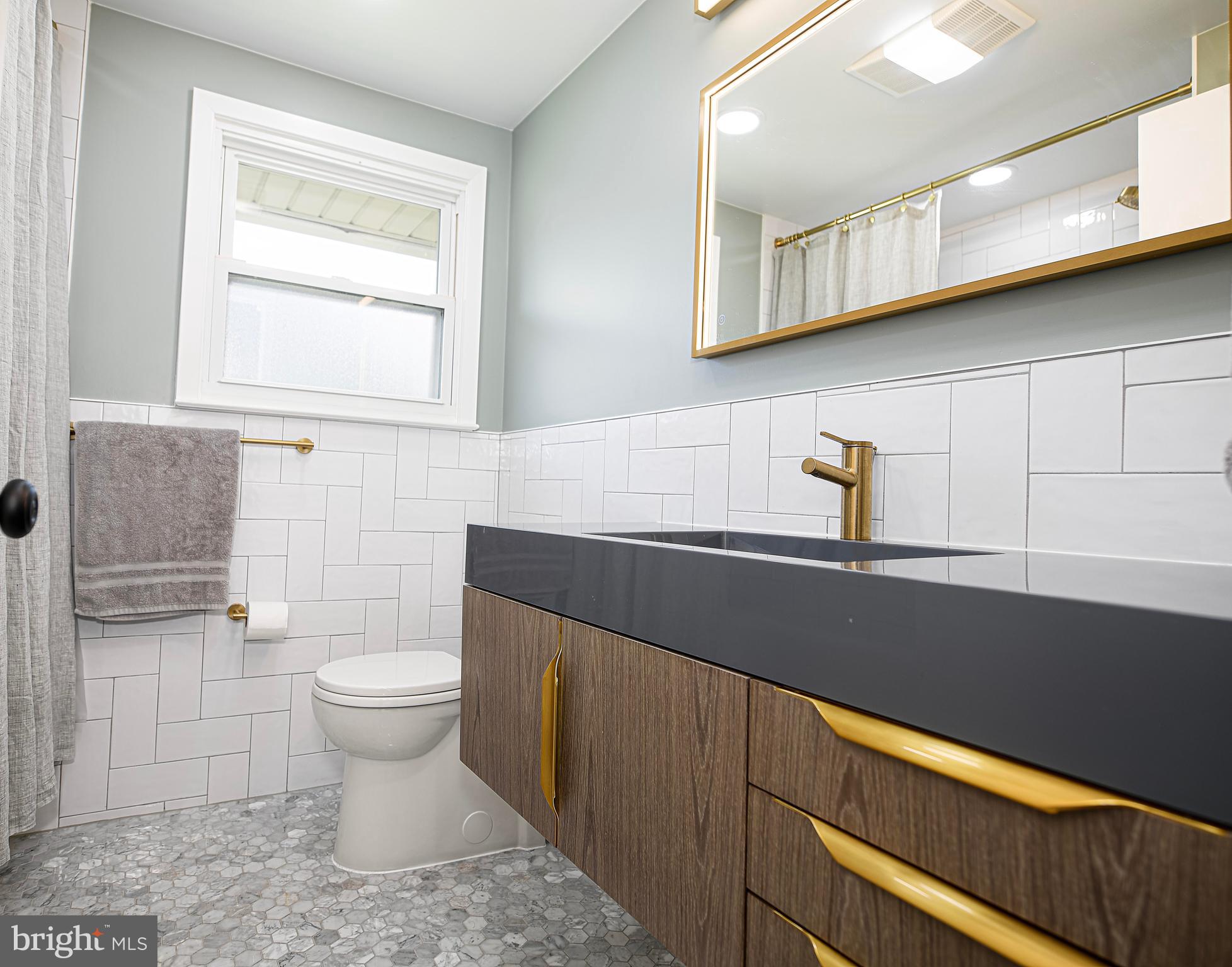 PERRY HALL ESTATES - Residential