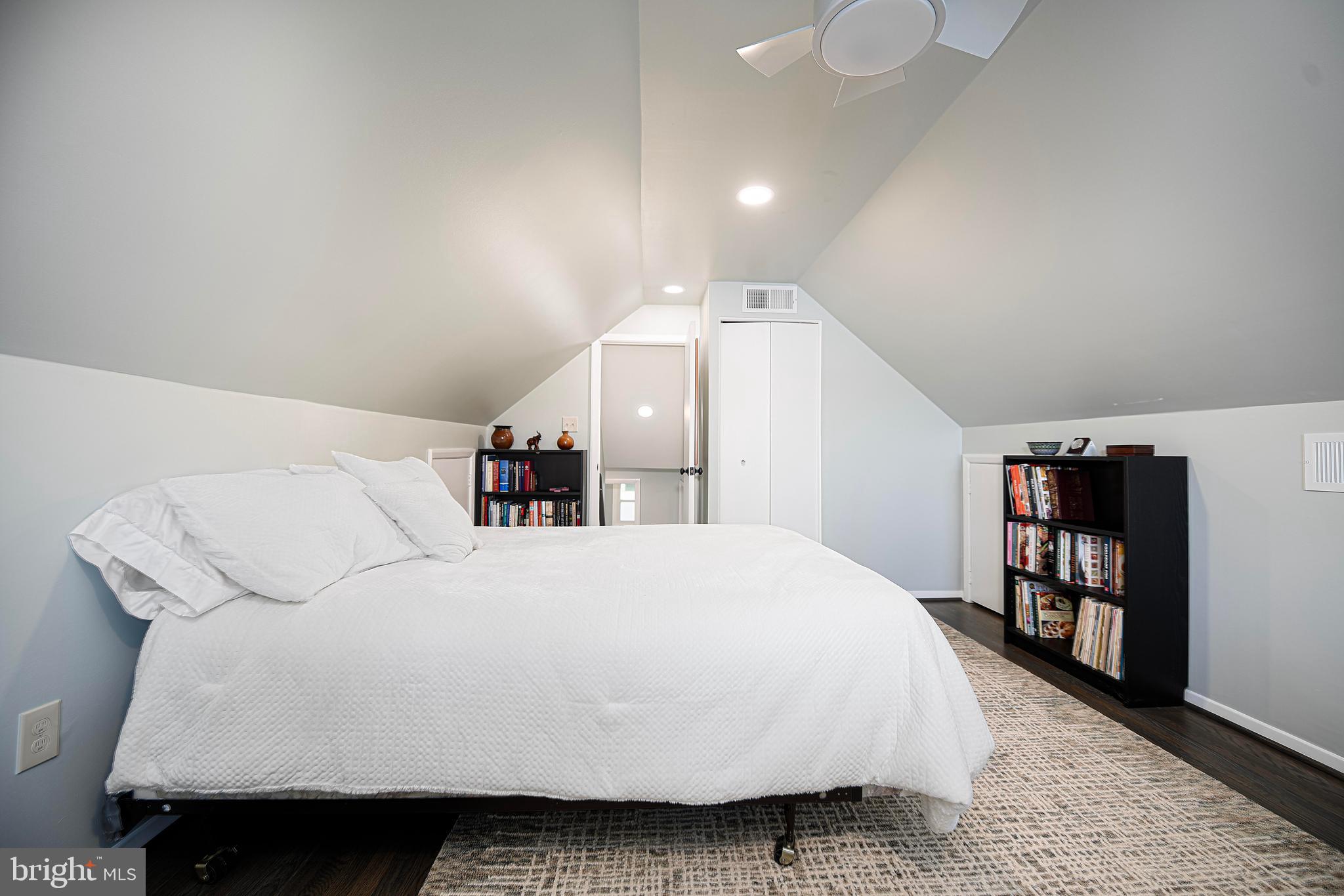 PERRY HALL ESTATES - Residential