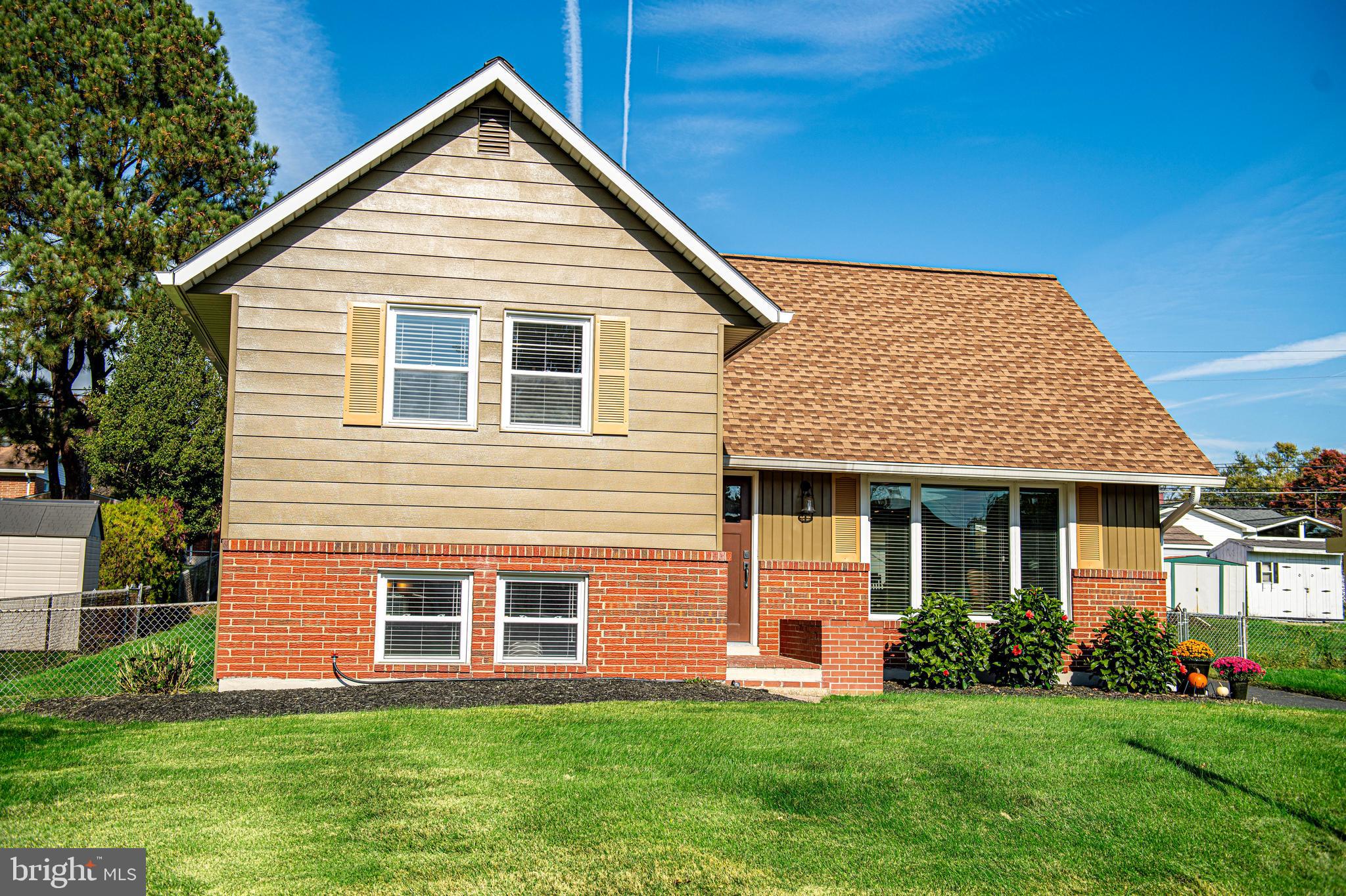 PERRY HALL ESTATES - Residential