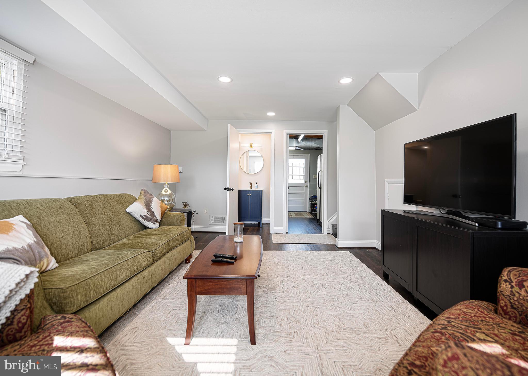 PERRY HALL ESTATES - Residential