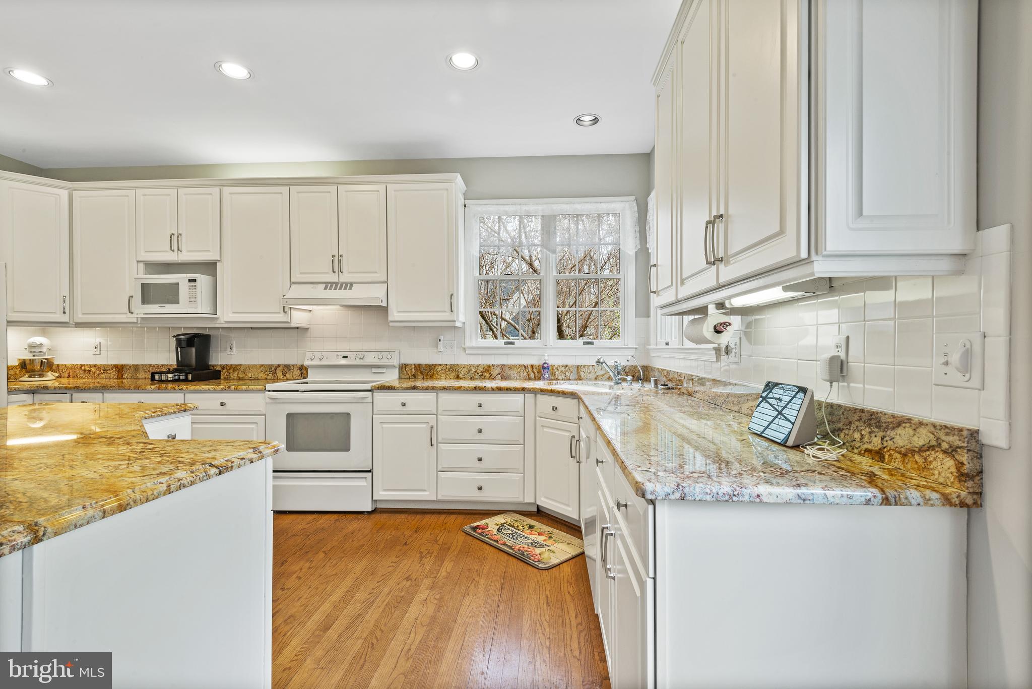 HARNESSES GARDENS - Residential