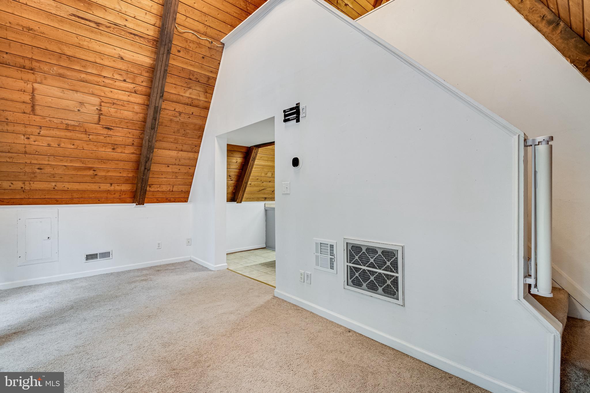 953 SANTA ROSA LANE