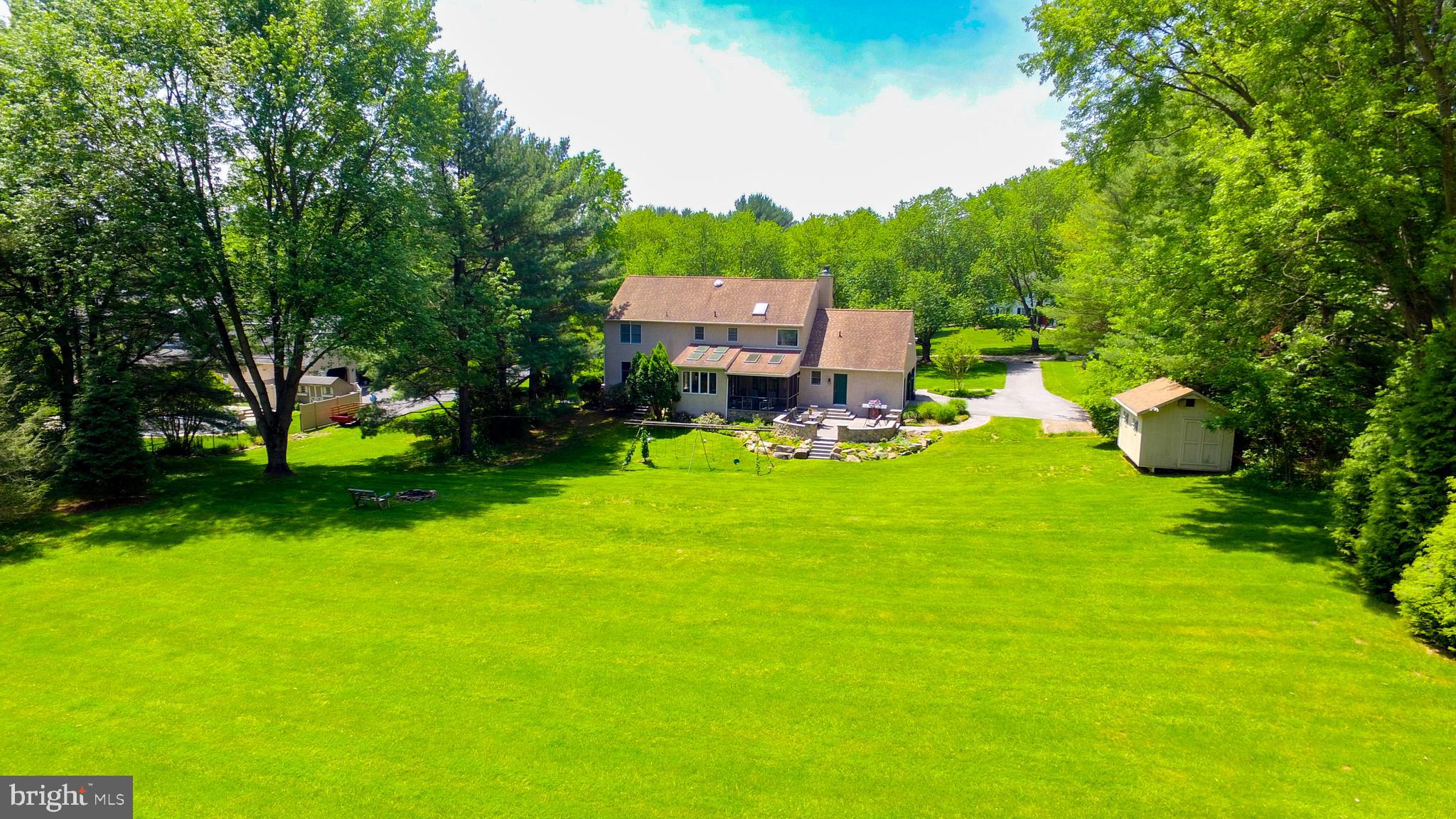 1136 CARDINAL DRIVE