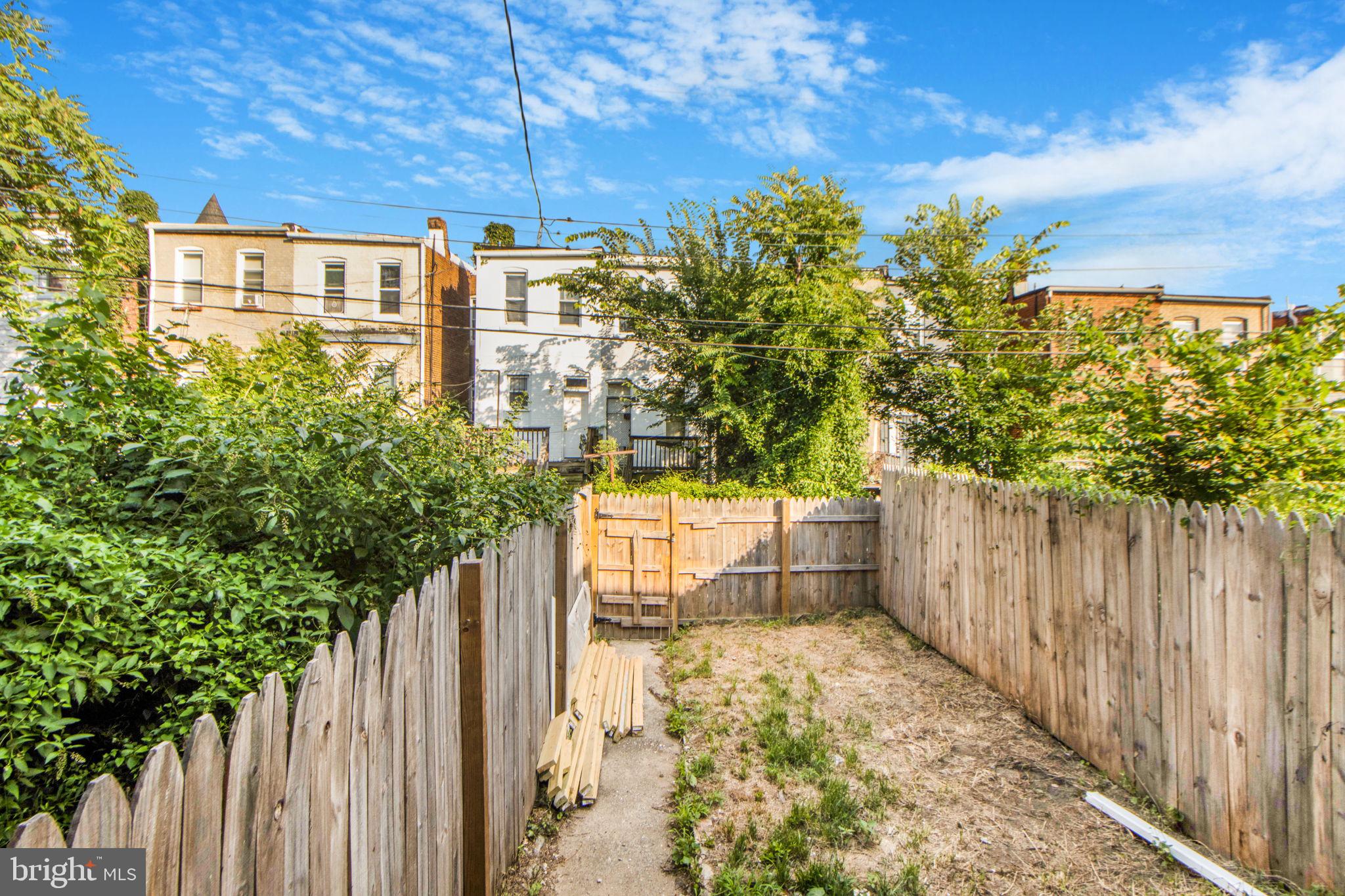 BALTIMORE EAST - SOUTH CLIFTON PARK HIST. DISTRICT - Residential