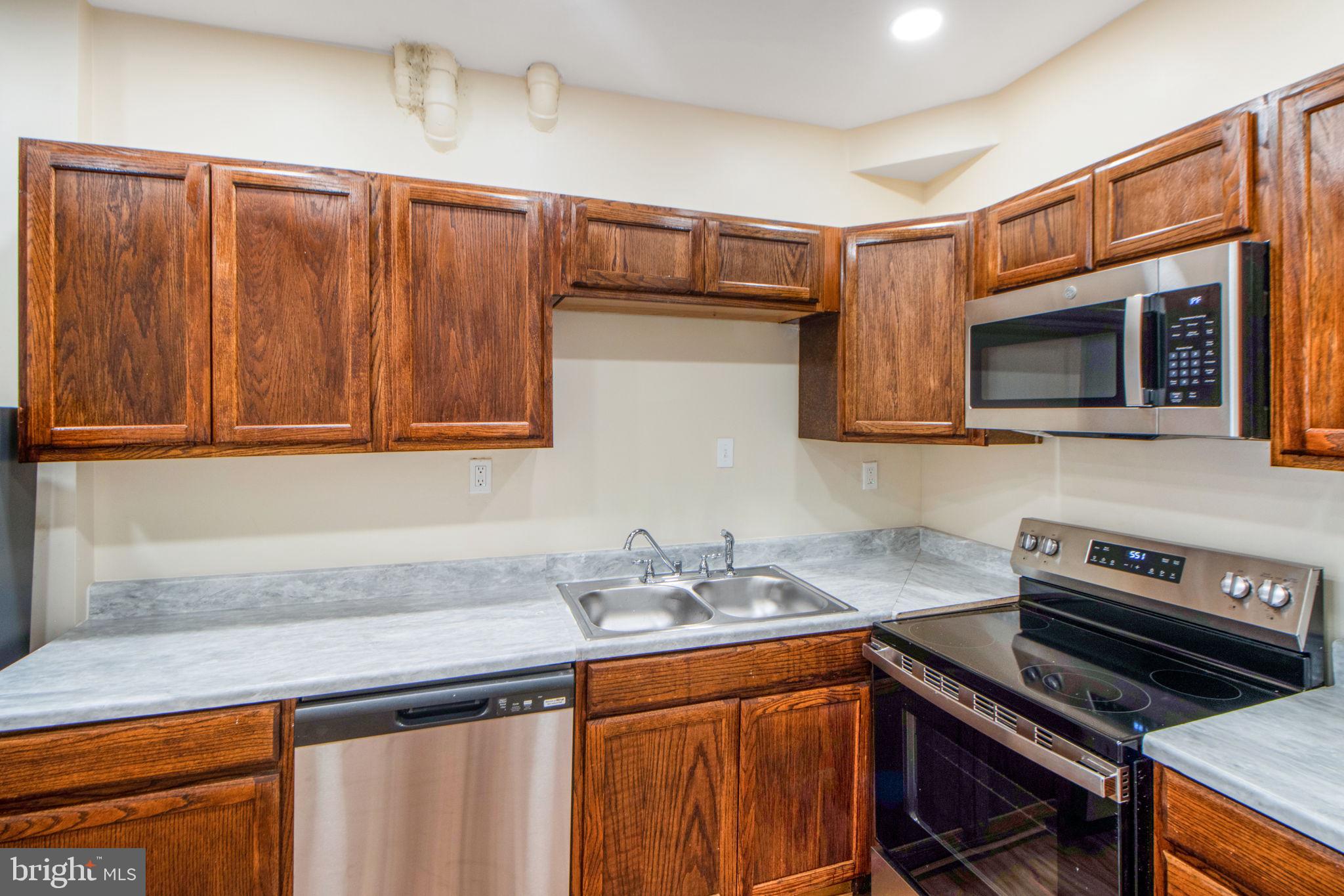 BALTIMORE EAST - SOUTH CLIFTON PARK HIST. DISTRICT - Residential