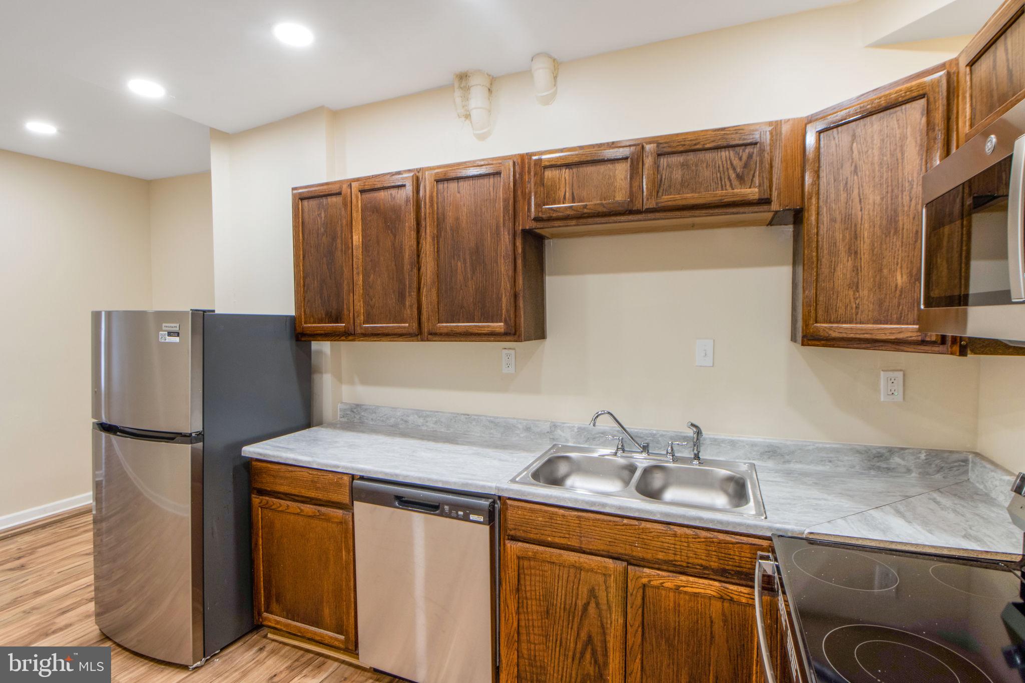 BALTIMORE EAST - SOUTH CLIFTON PARK HIST. DISTRICT - Residential