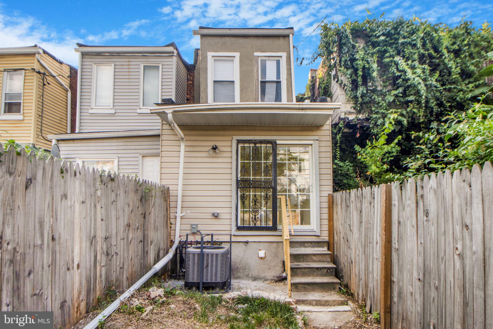 BALTIMORE EAST - SOUTH CLIFTON PARK HIST. DISTRICT - Residential