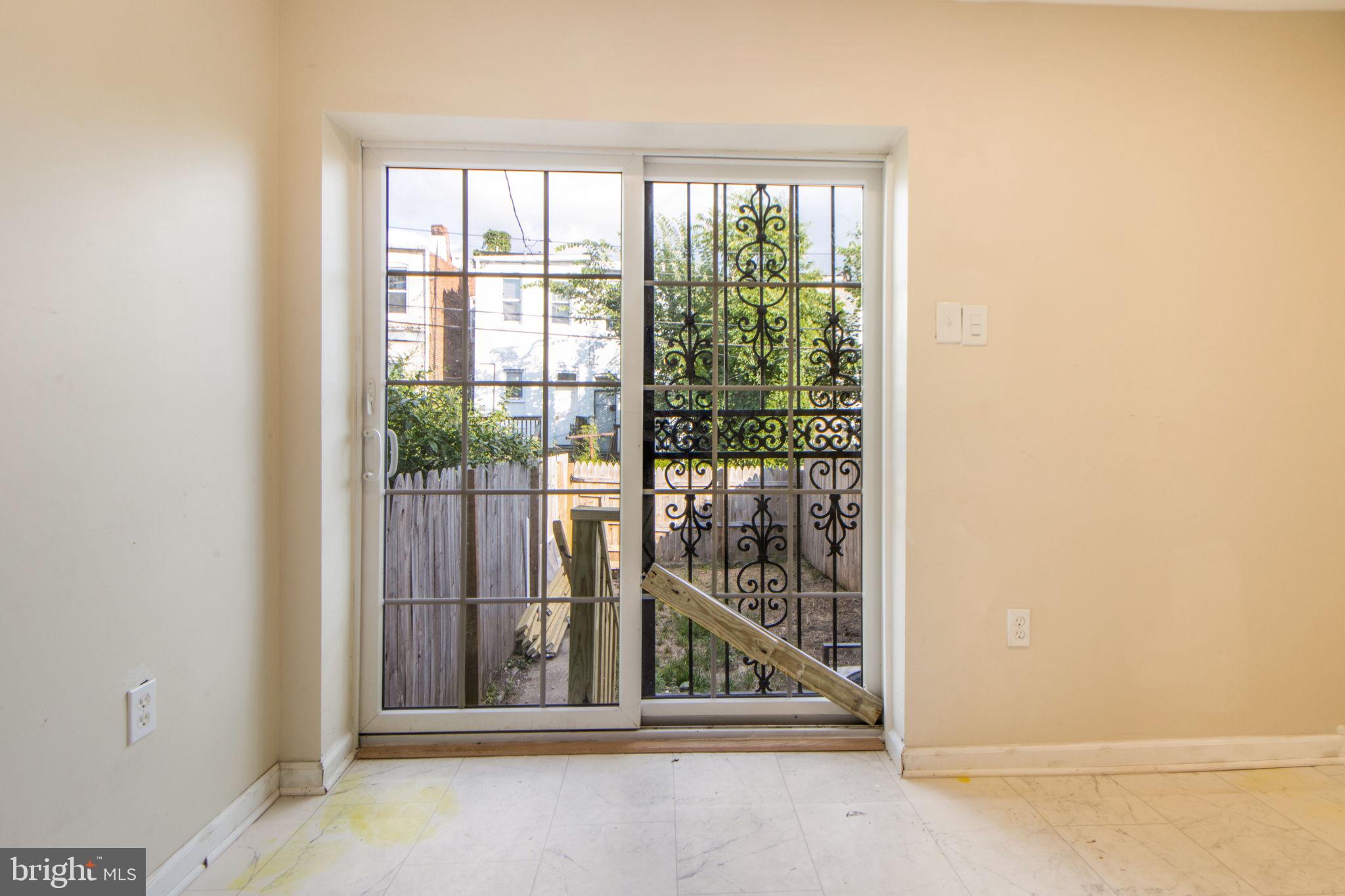 BALTIMORE EAST - SOUTH CLIFTON PARK HIST. DISTRICT - Residential