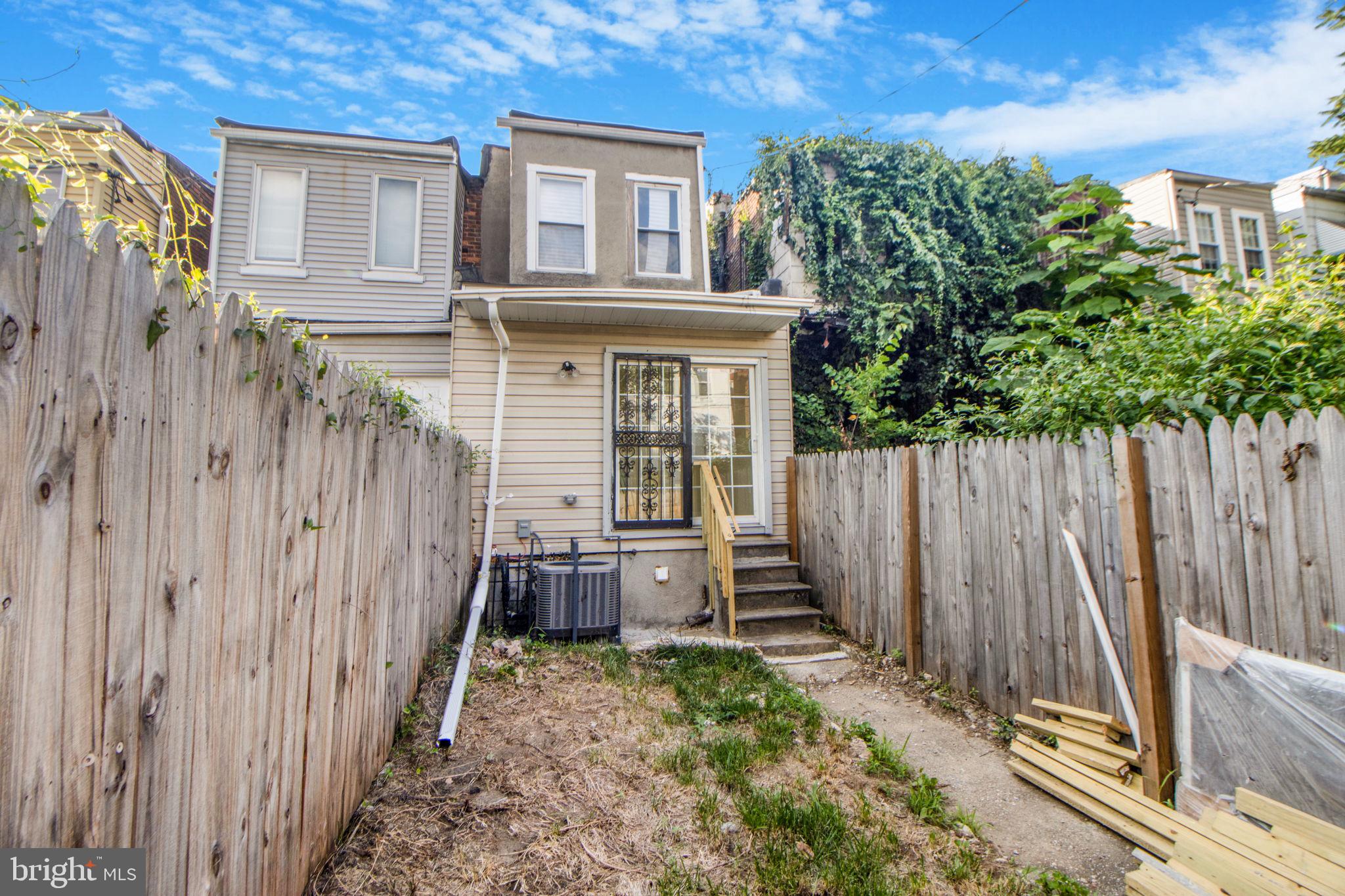 BALTIMORE EAST - SOUTH CLIFTON PARK HIST. DISTRICT - Residential