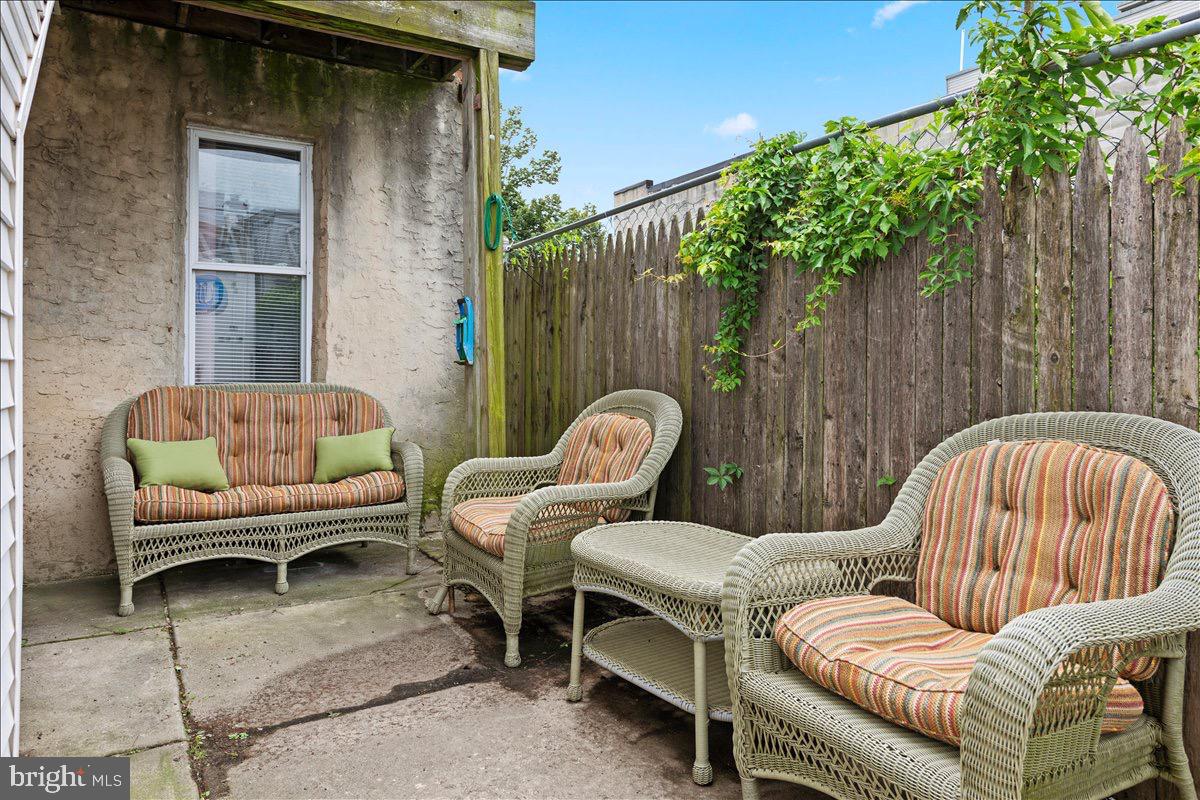 FISHTOWN - Residential Lease