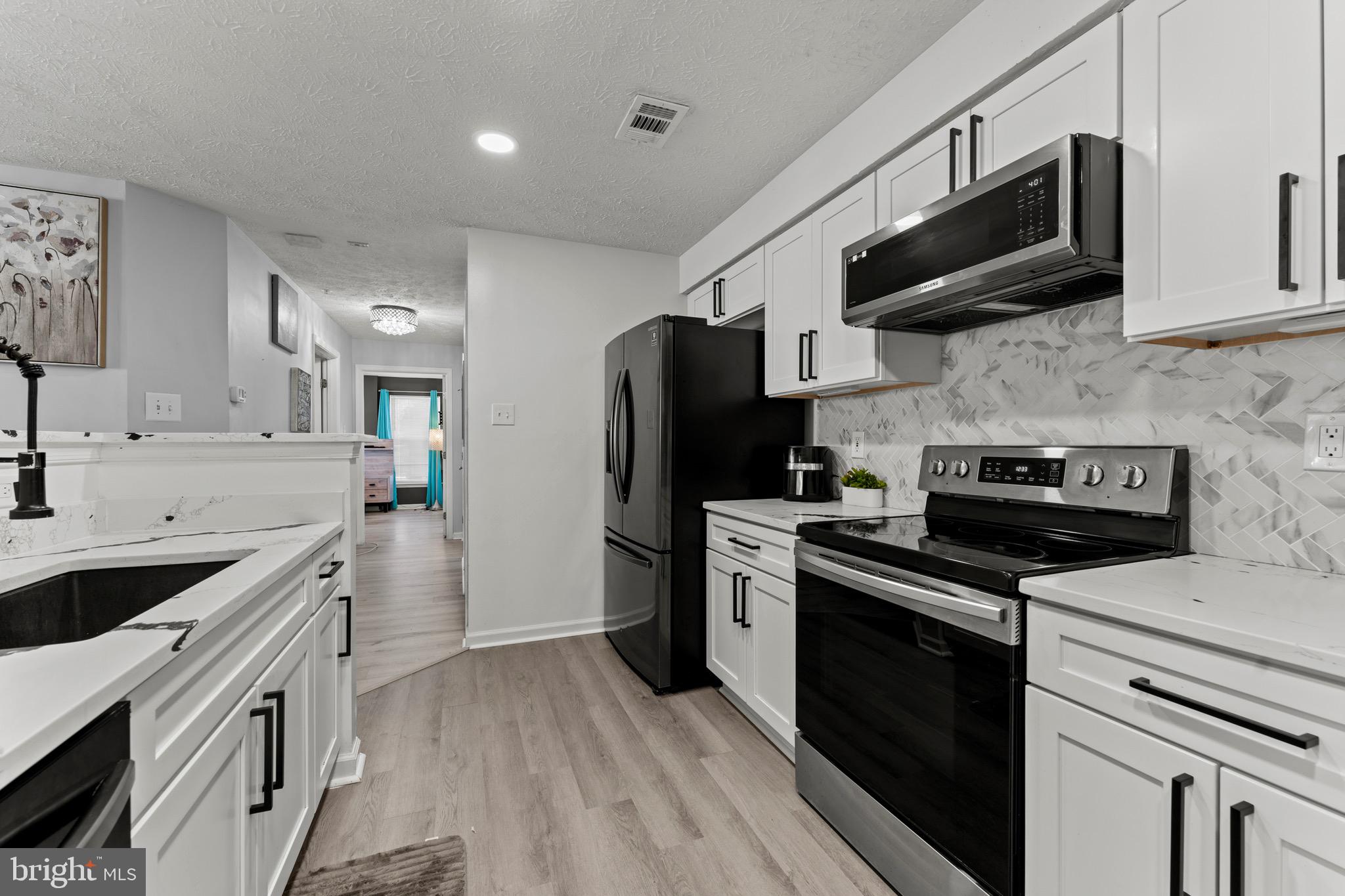 GARDEN OWINGS MILLS - Residential