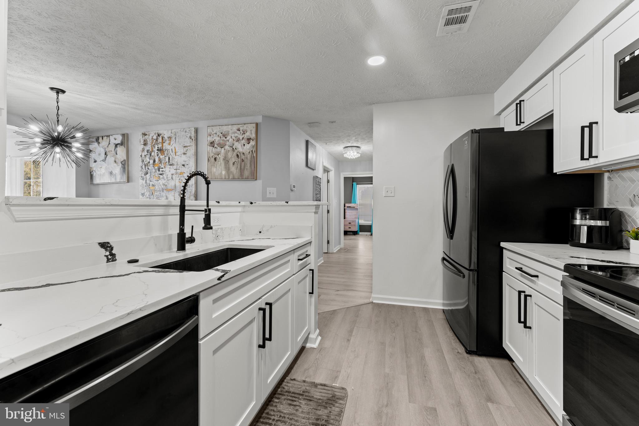 GARDEN OWINGS MILLS - Residential