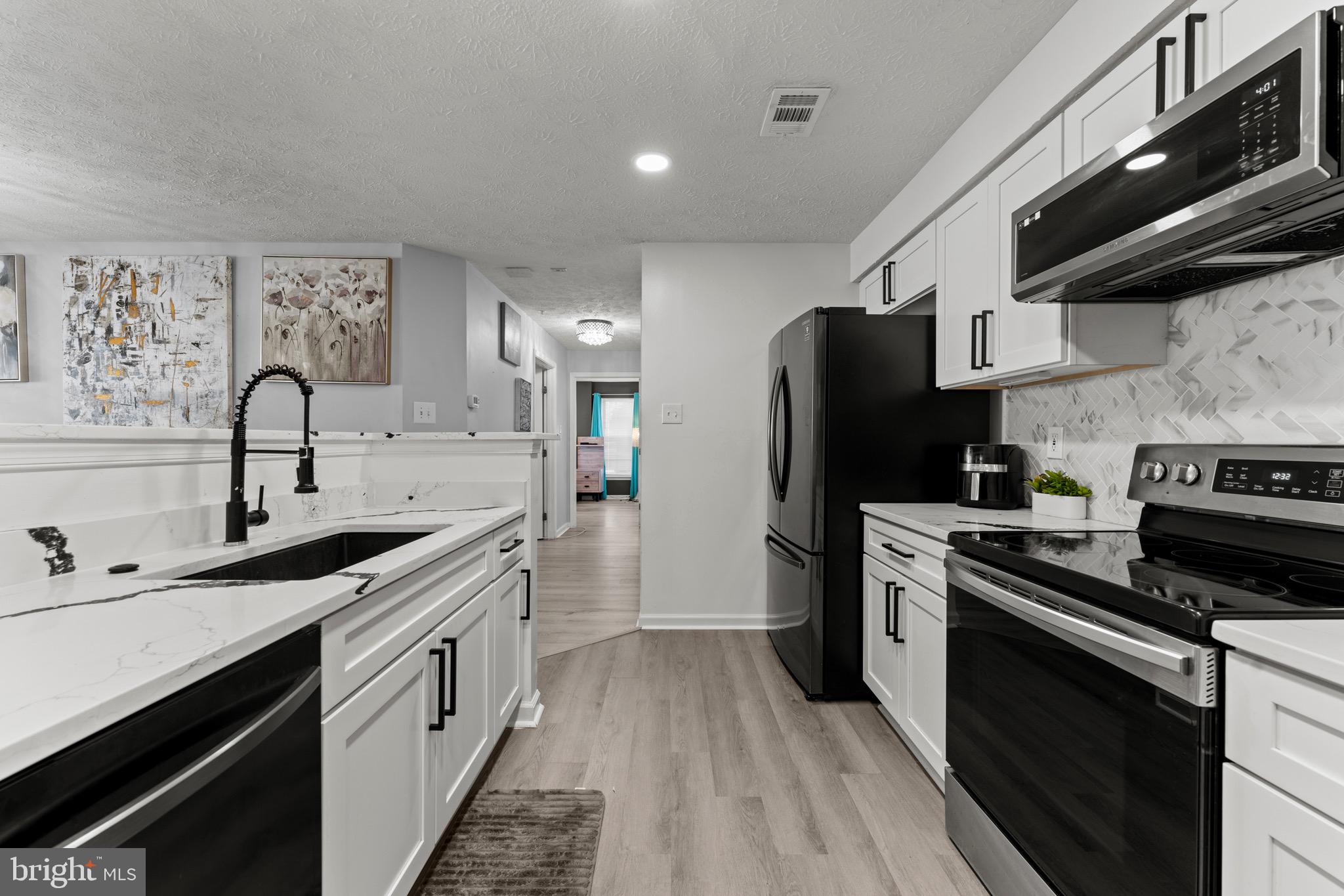 GARDEN OWINGS MILLS - Residential