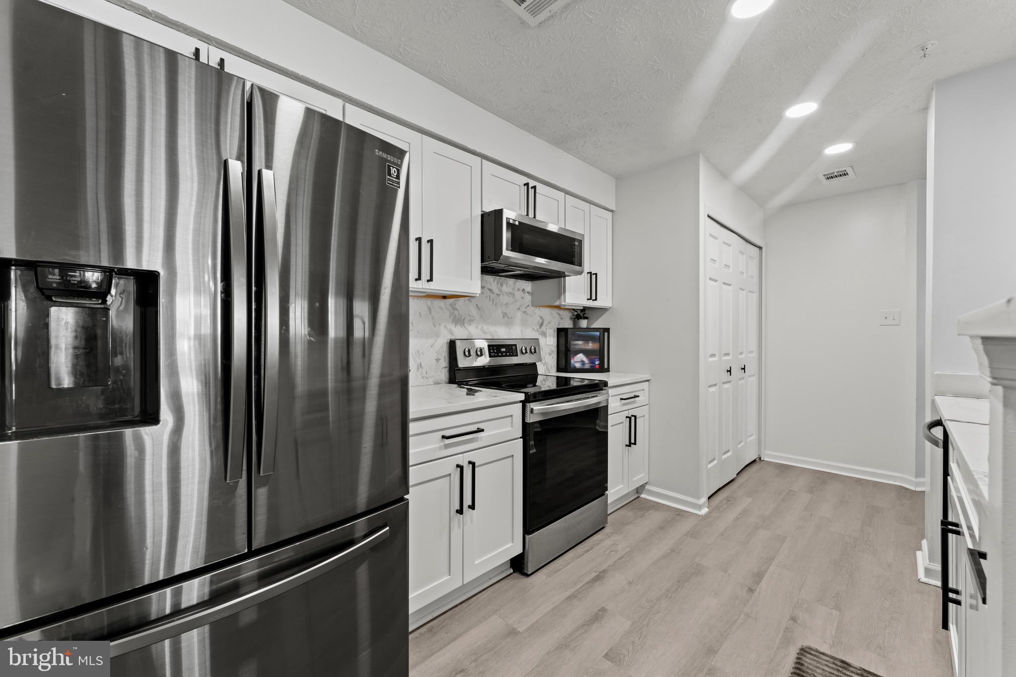 GARDEN OWINGS MILLS - Residential