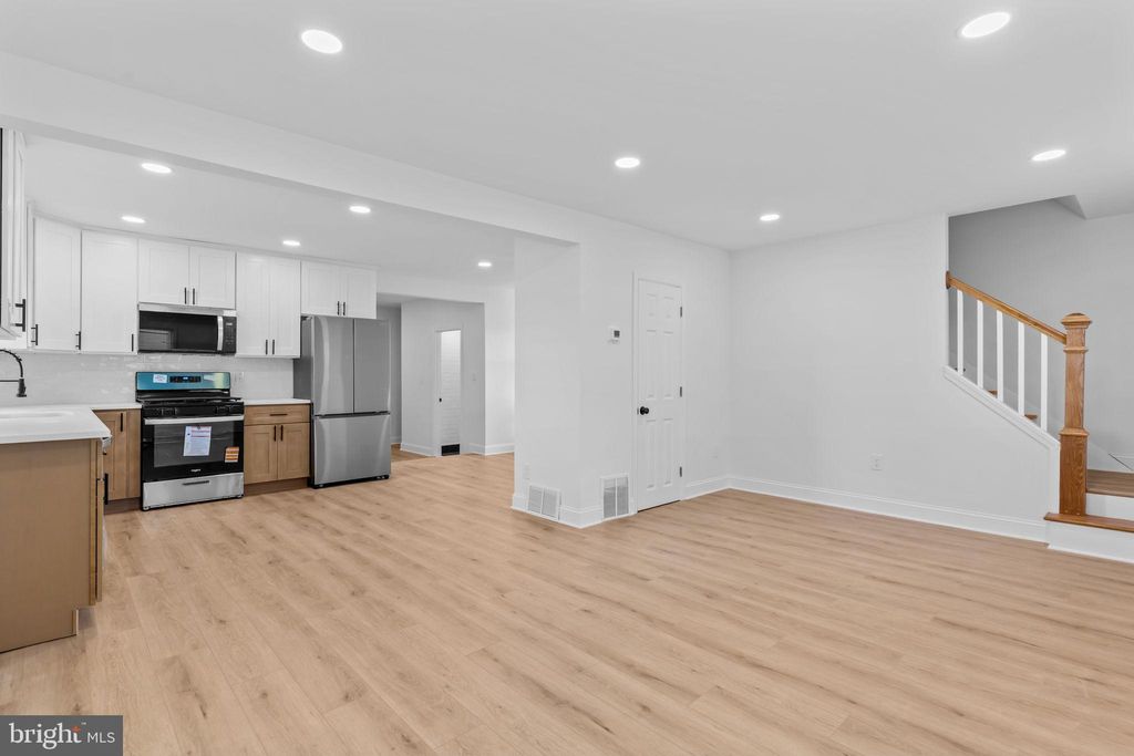 Photo of 3165 Weston Street, PHILADELPHIA, PA 19136 (MLS # PAPH2540910)