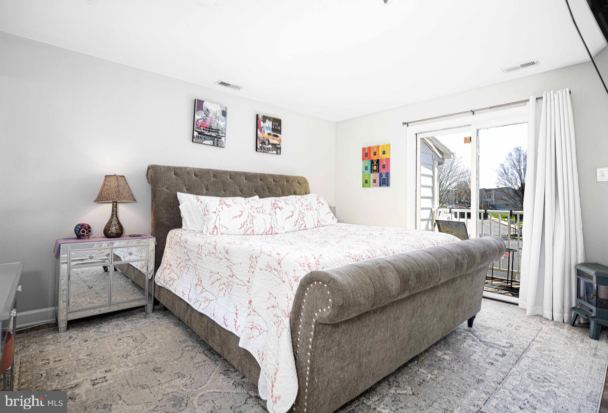 BRENTWOOD CONDO - Residential