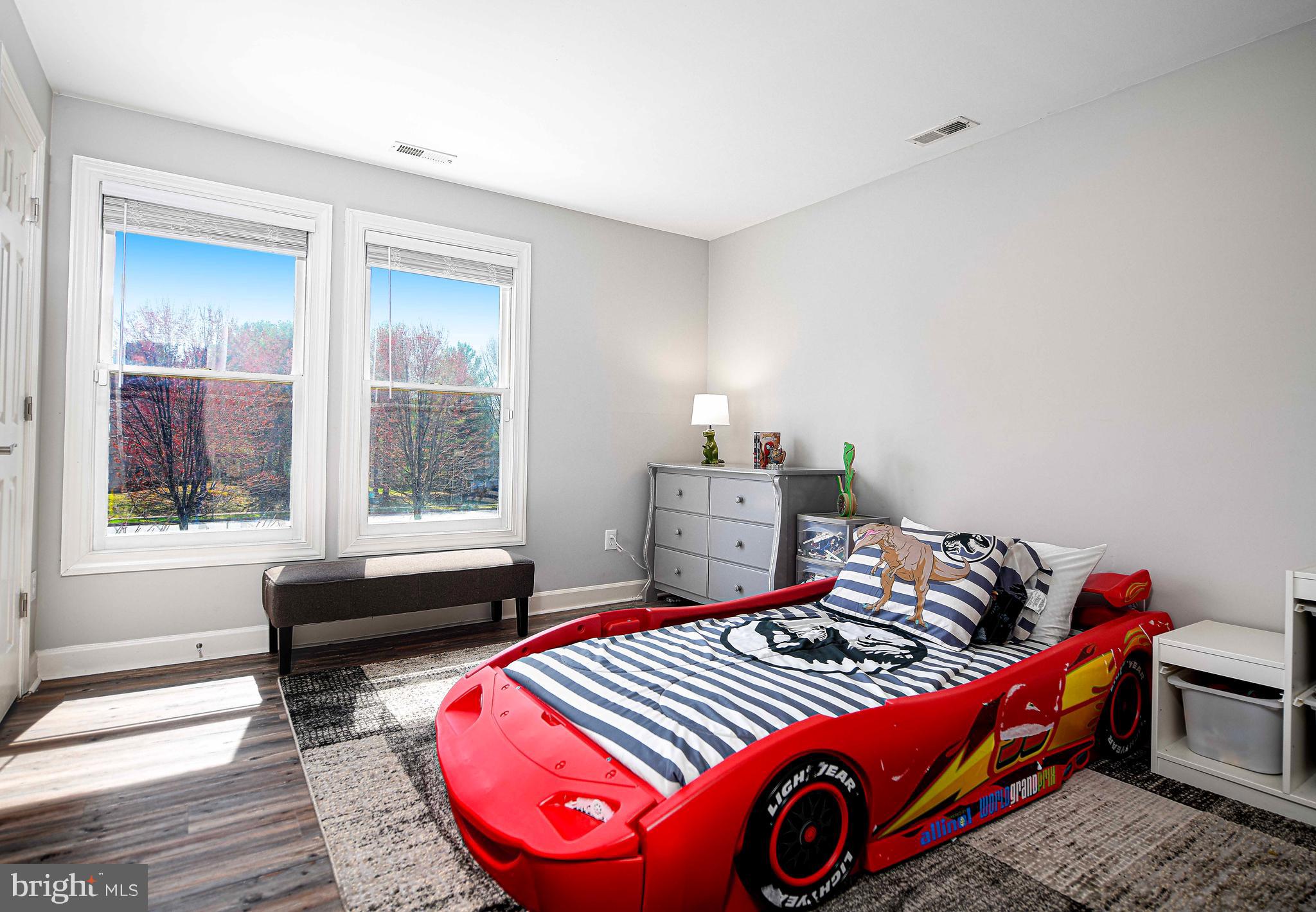 BRENTWOOD CONDO - Residential