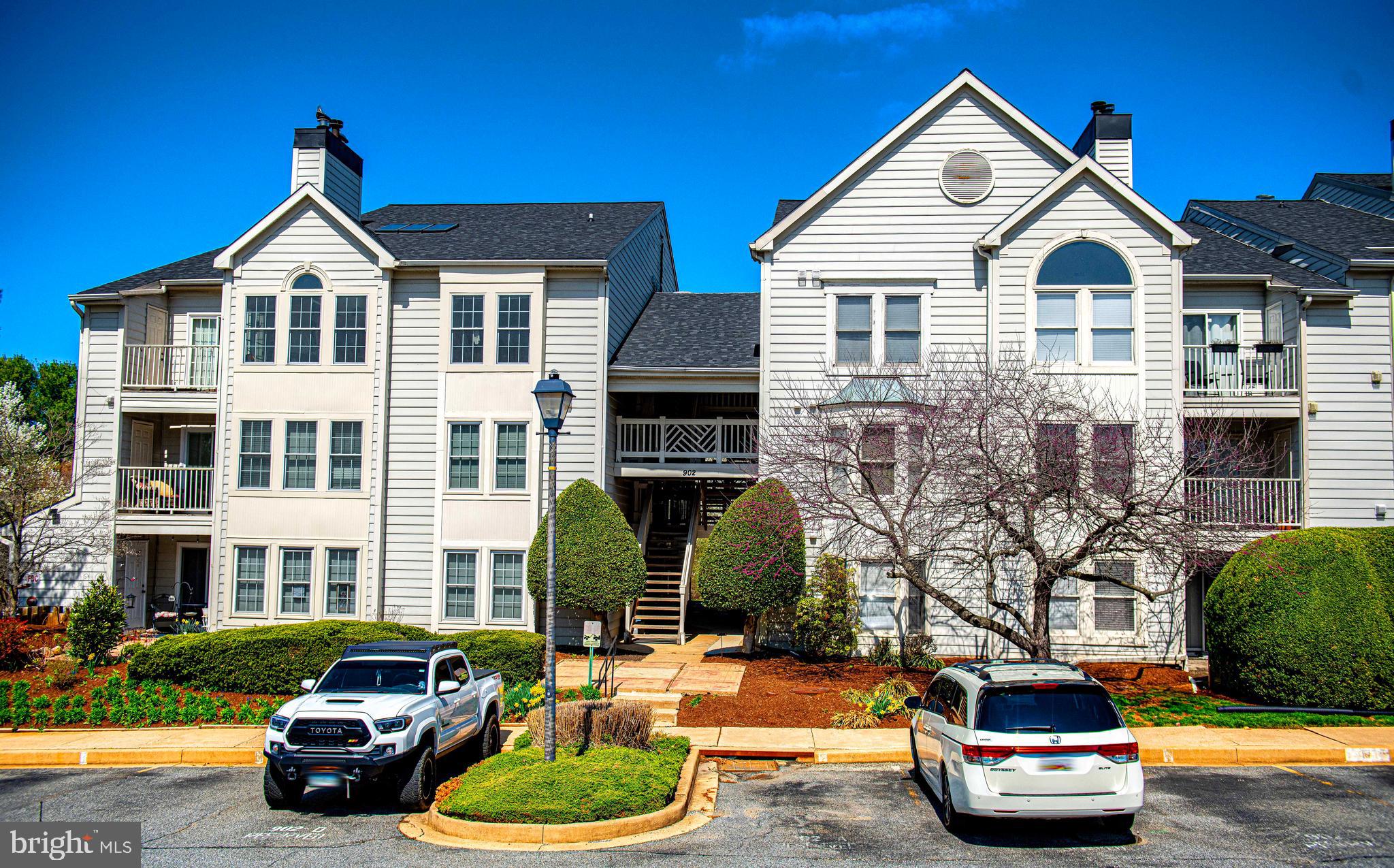 BRENTWOOD CONDO - Residential