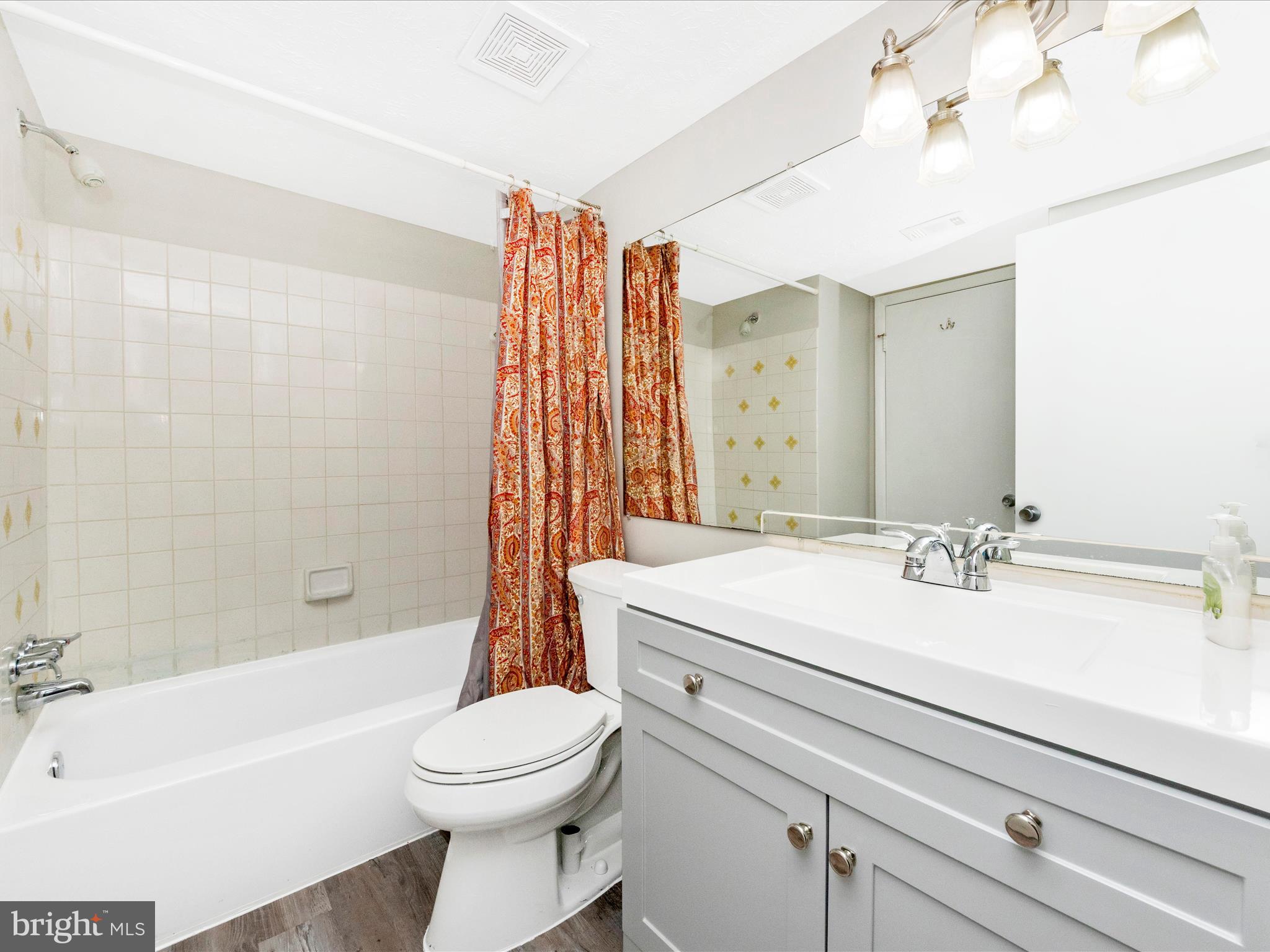 GREENBRIAR CONDO PHASE III - Residential