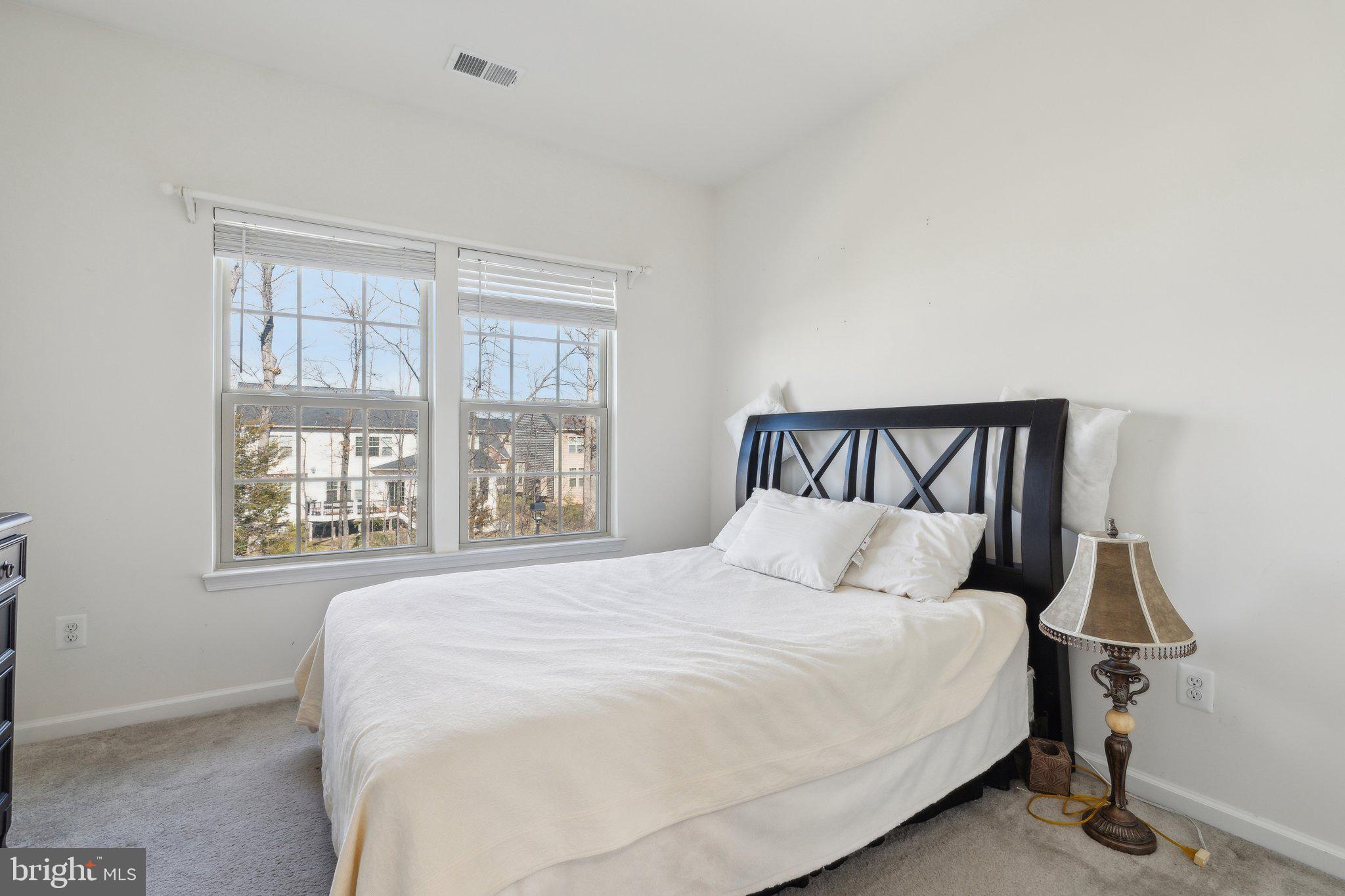 VIRGINIA MANOR CONDOMINIUM - Residential Lease