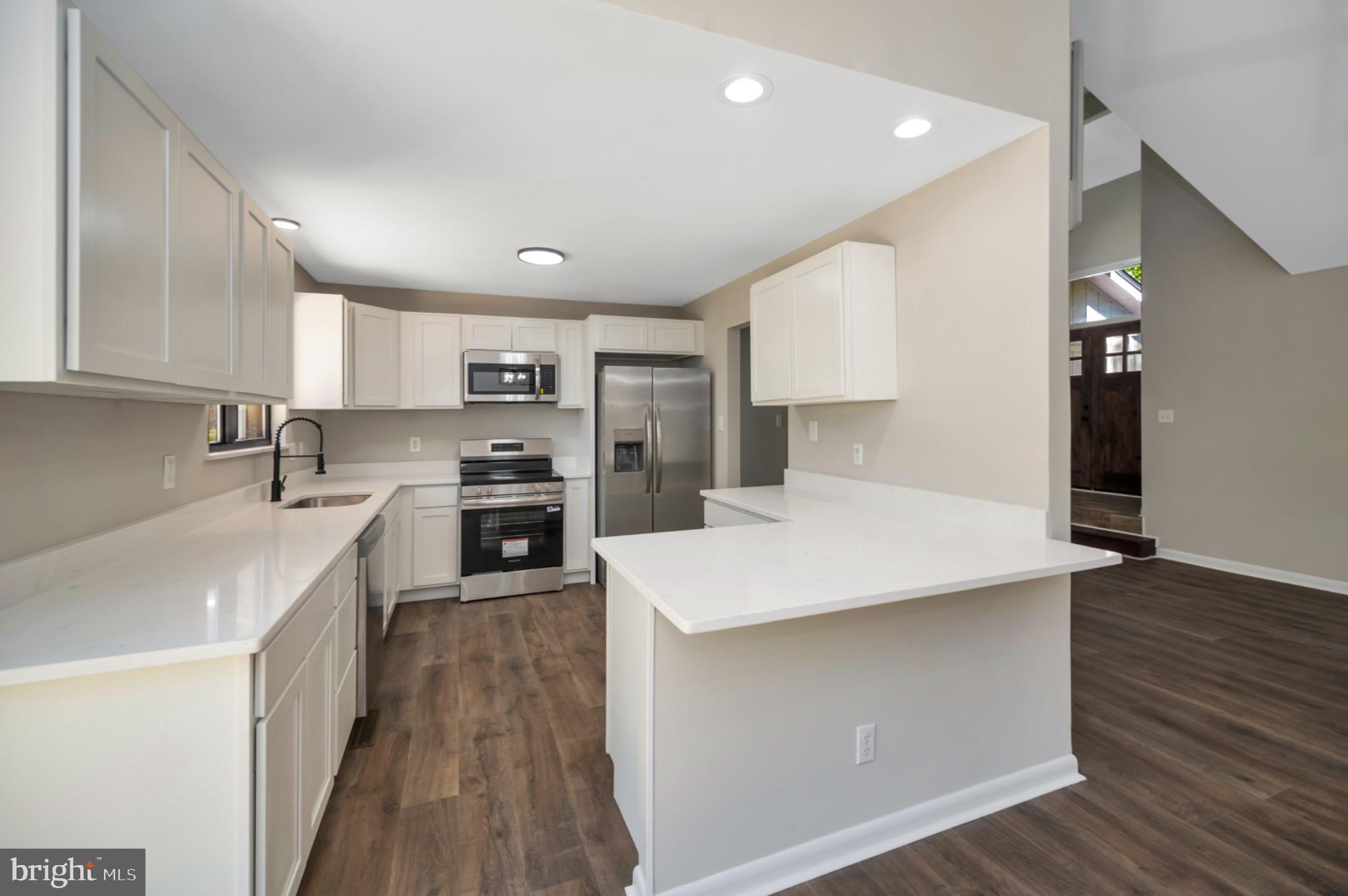 LAKE OF THE WOODS - Residential